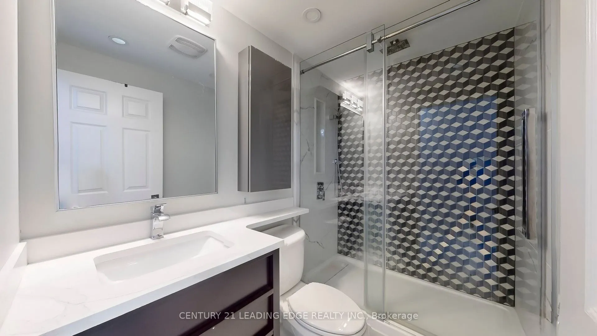 15 McMurrich Street, #201