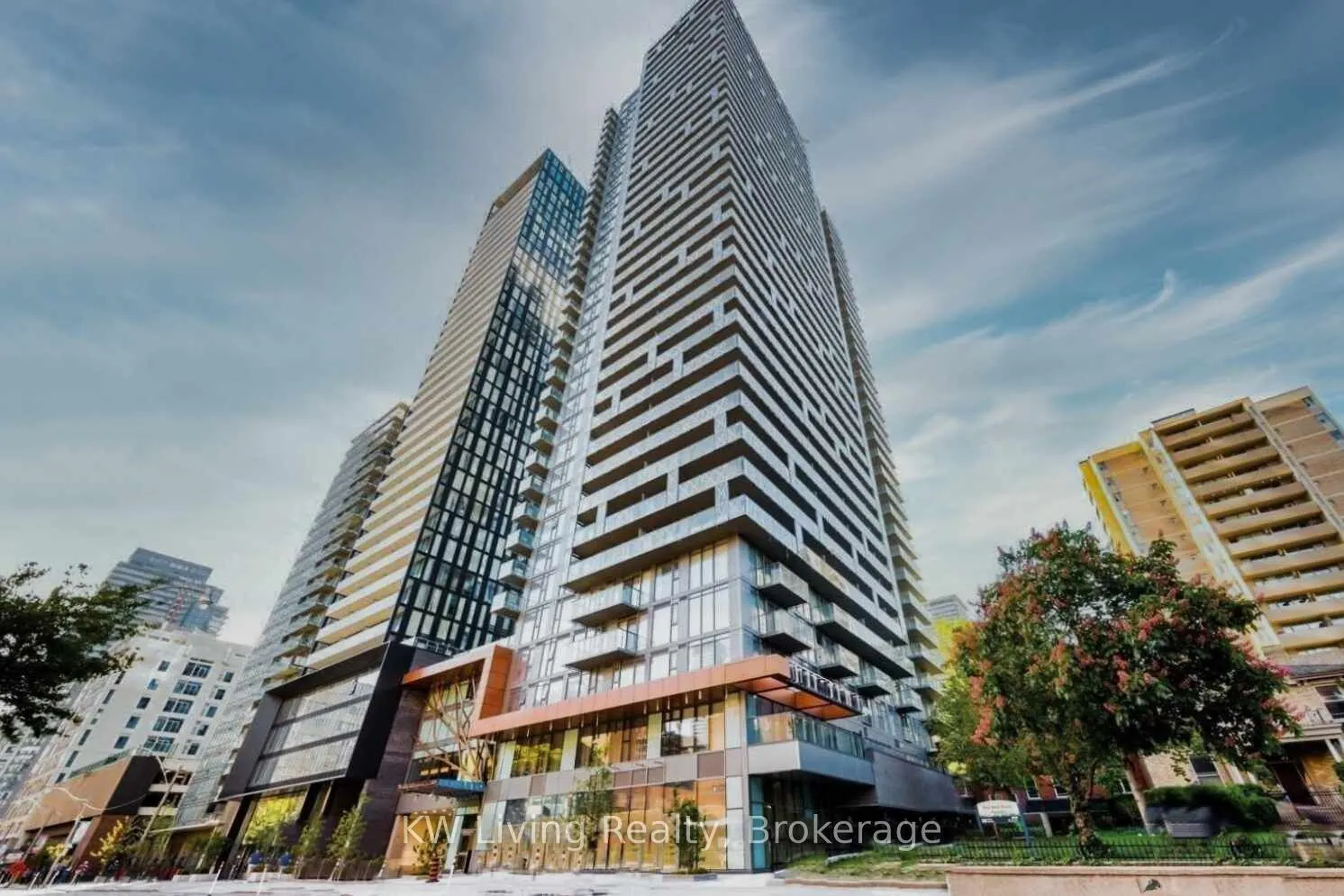 50 Wellesley Street E, #3803