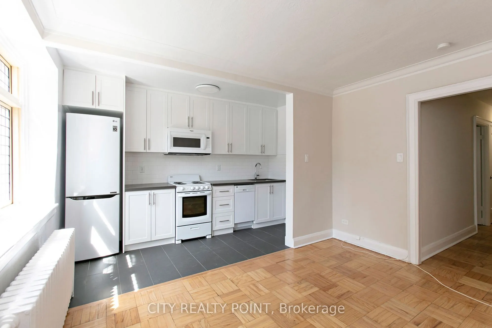 398 Avenue Road, #221