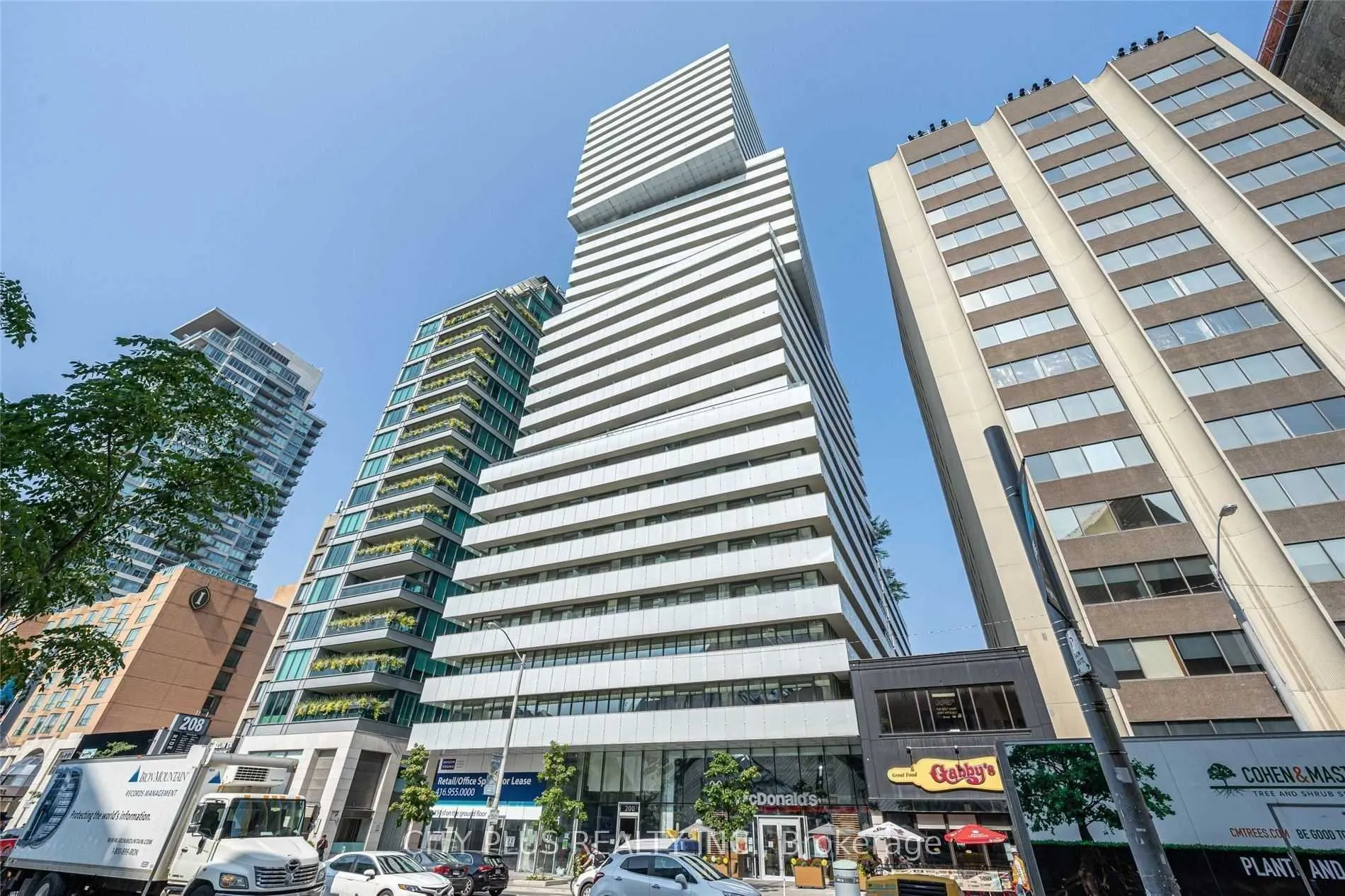 200 BLOOR Street W, #1307