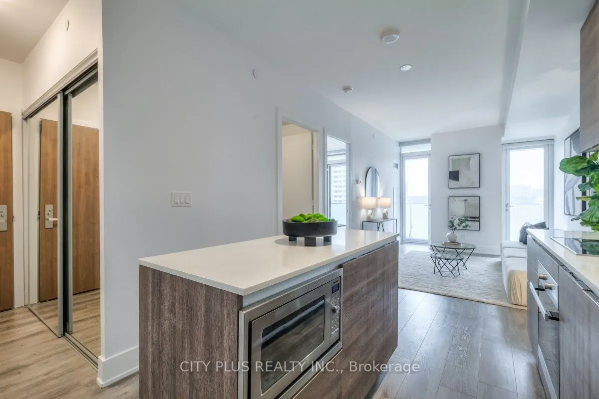 200 BLOOR Street W, #1307