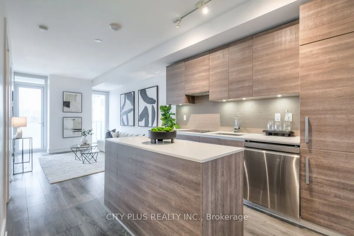 200 BLOOR Street W, #1307