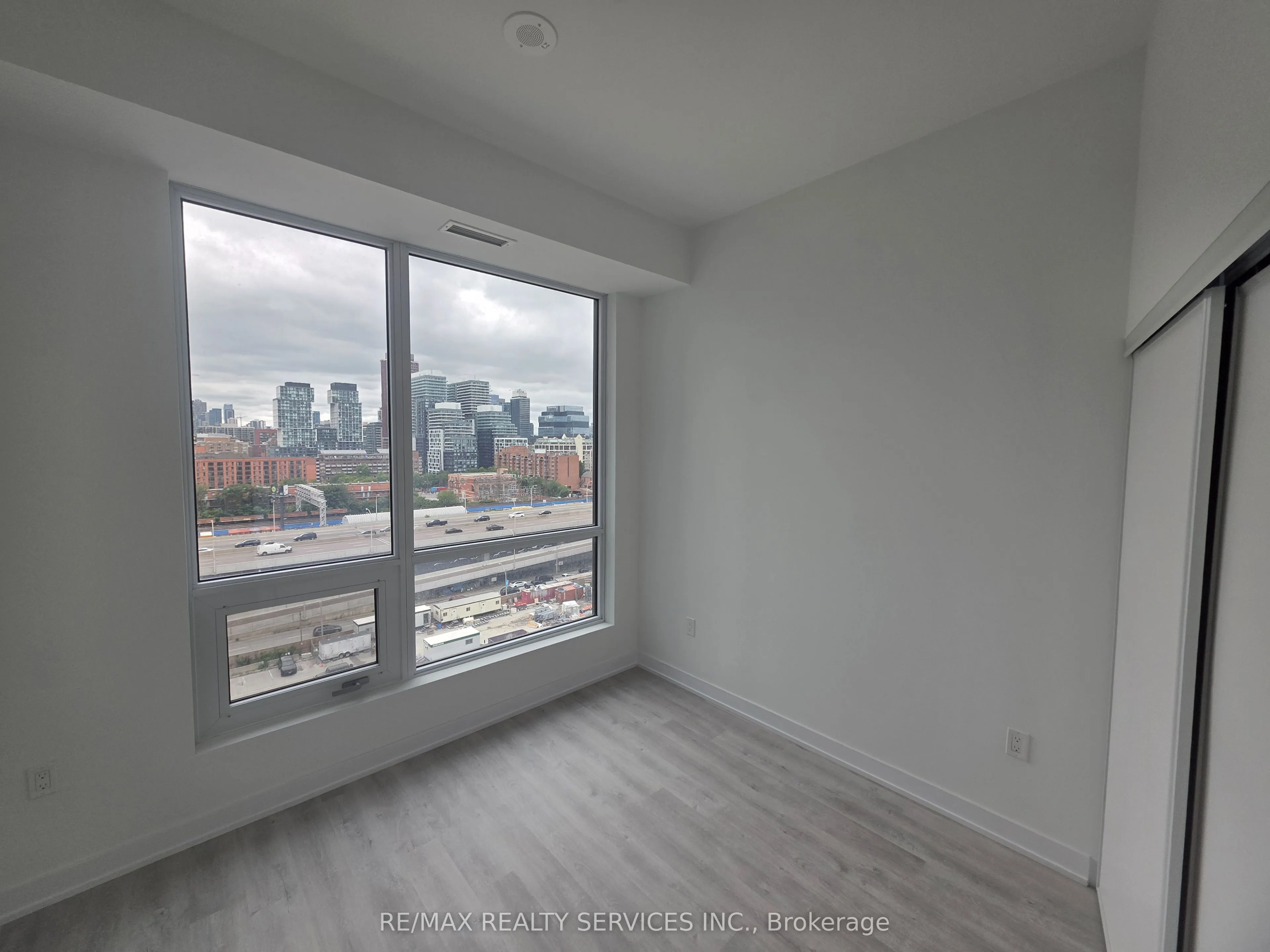 15 Richardson Street, #1