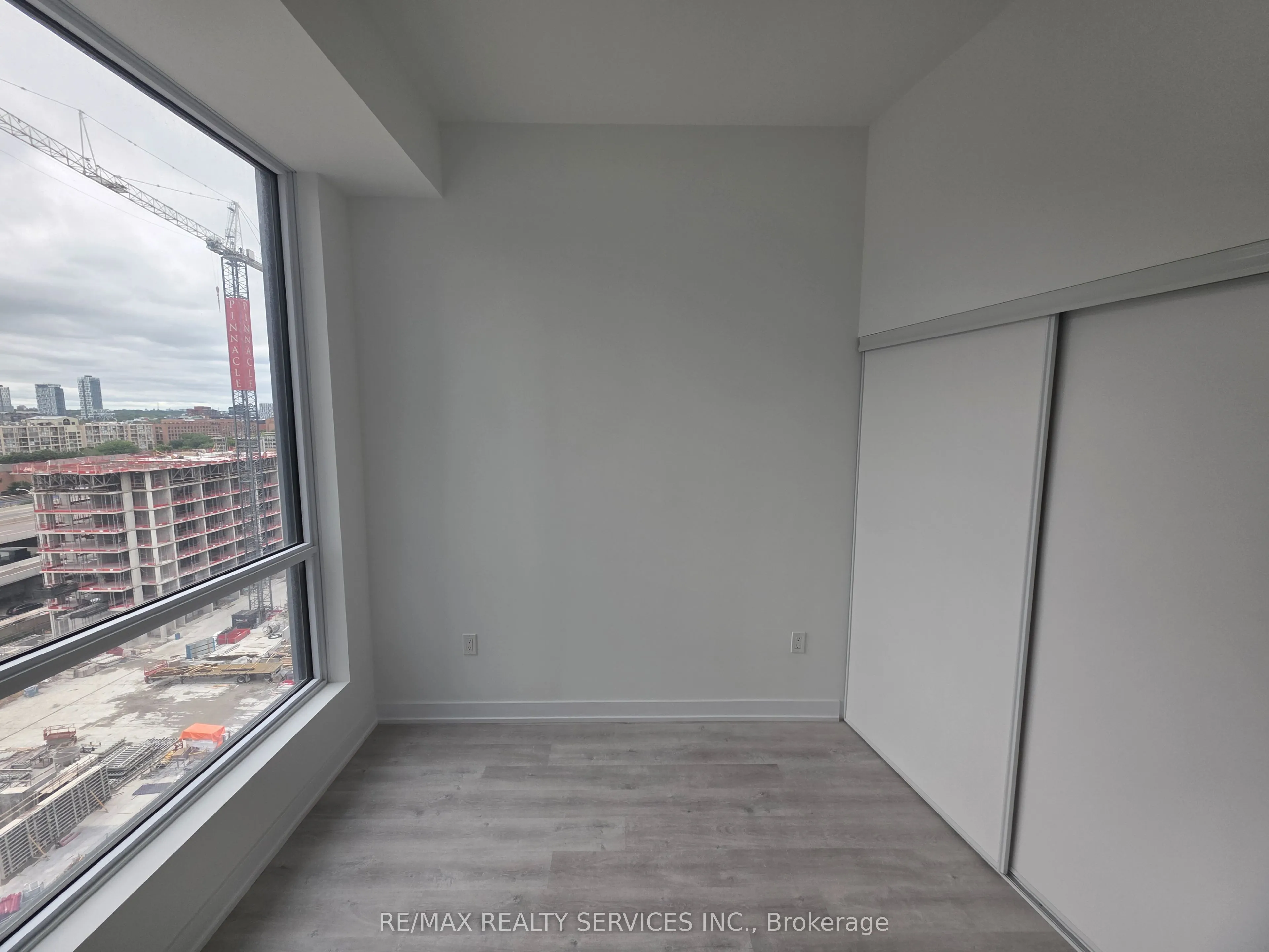15 Richardson Street, #1