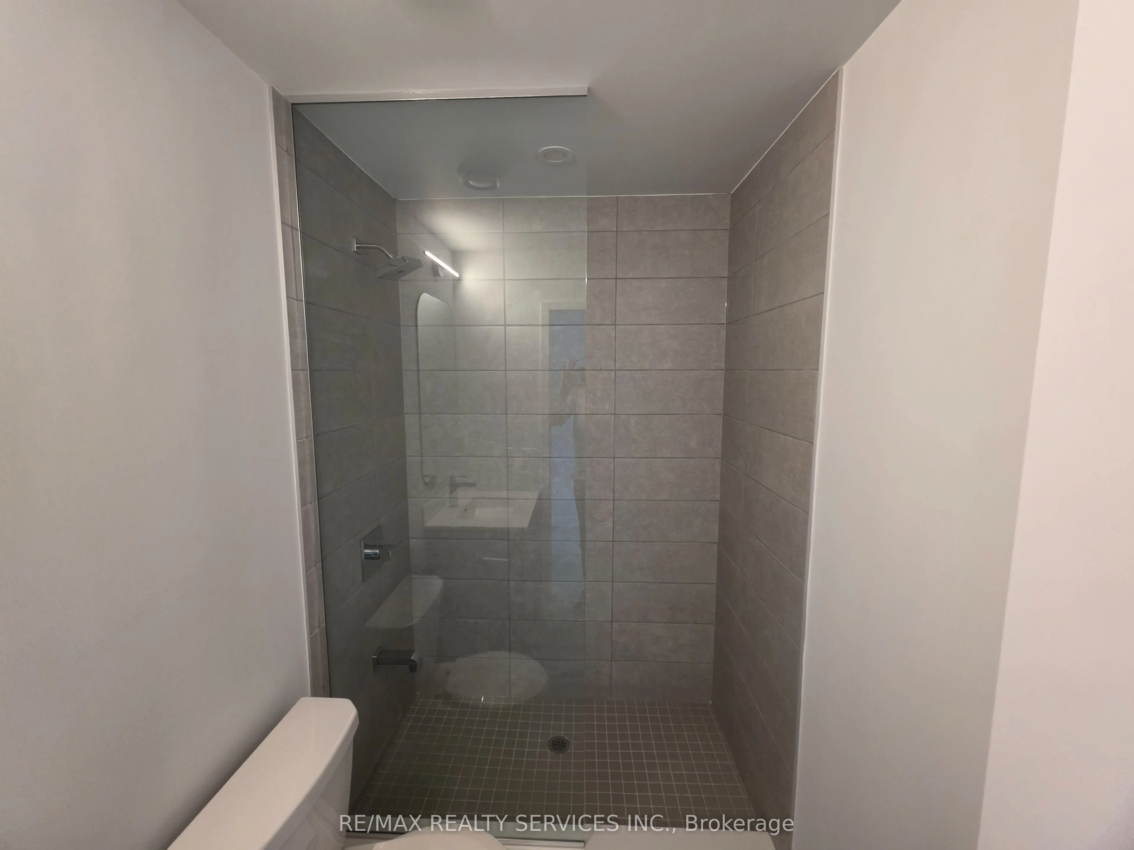 15 Richardson Street, #1