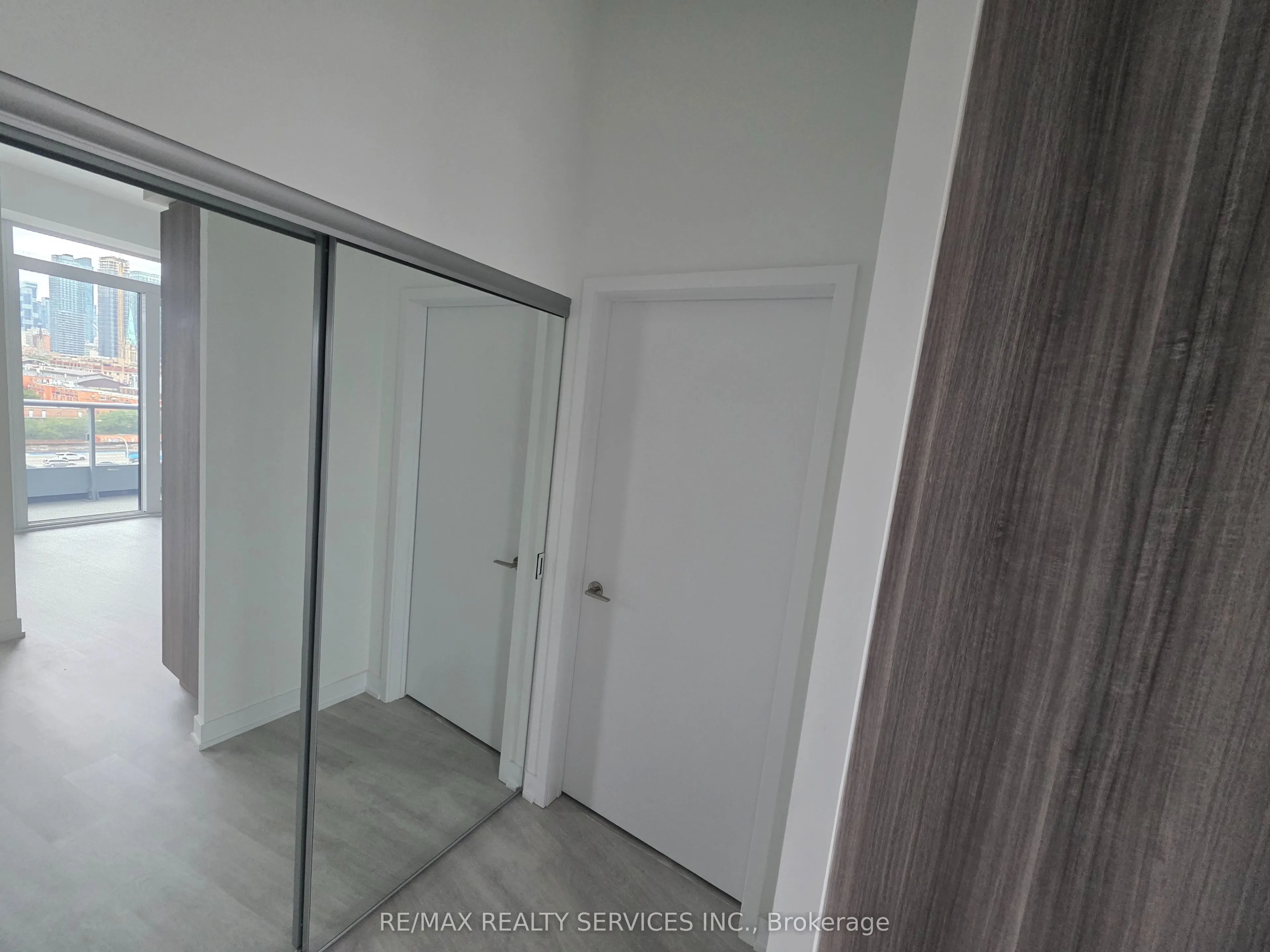 15 Richardson Street, #1