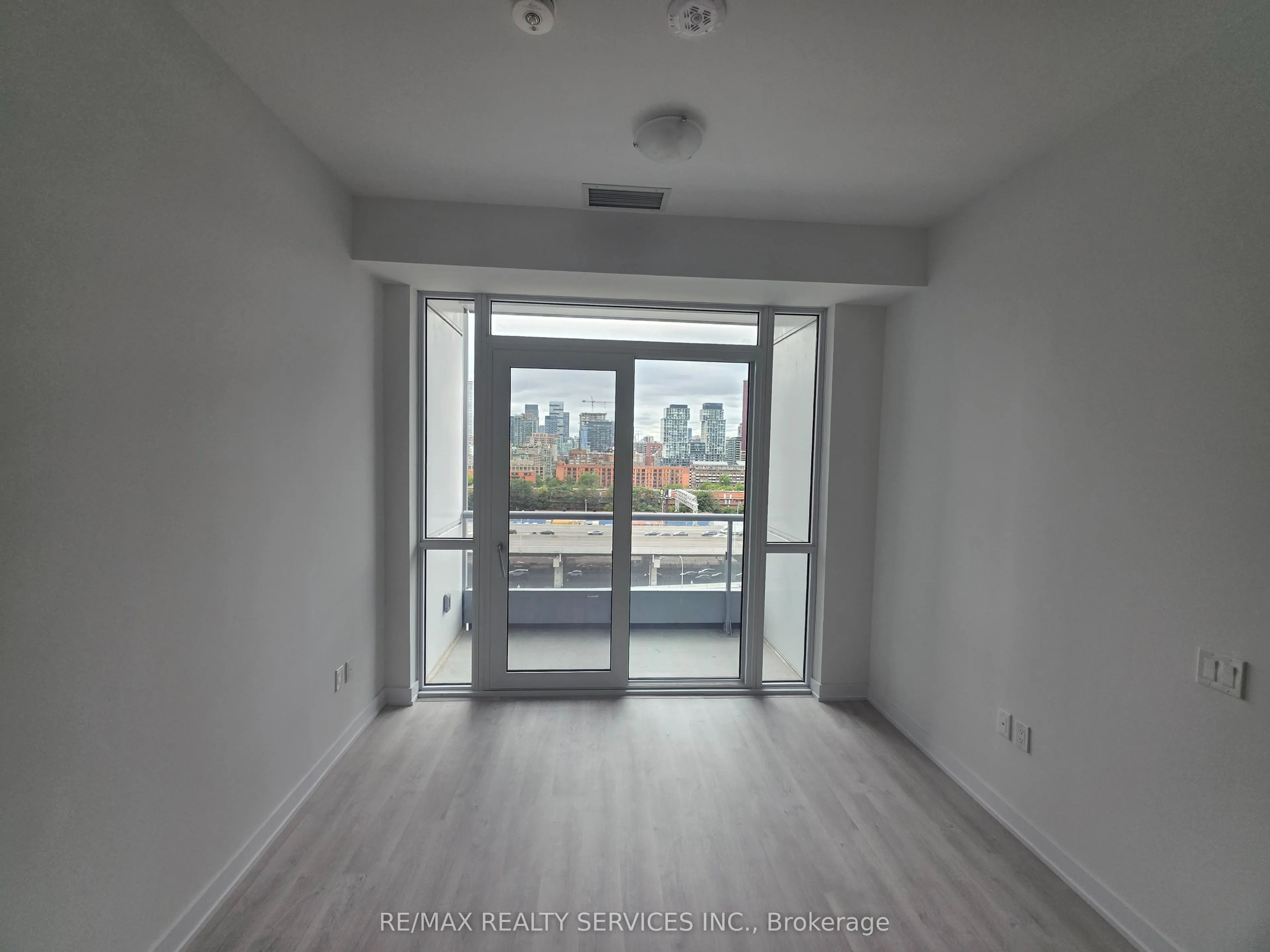 15 Richardson Street, #1