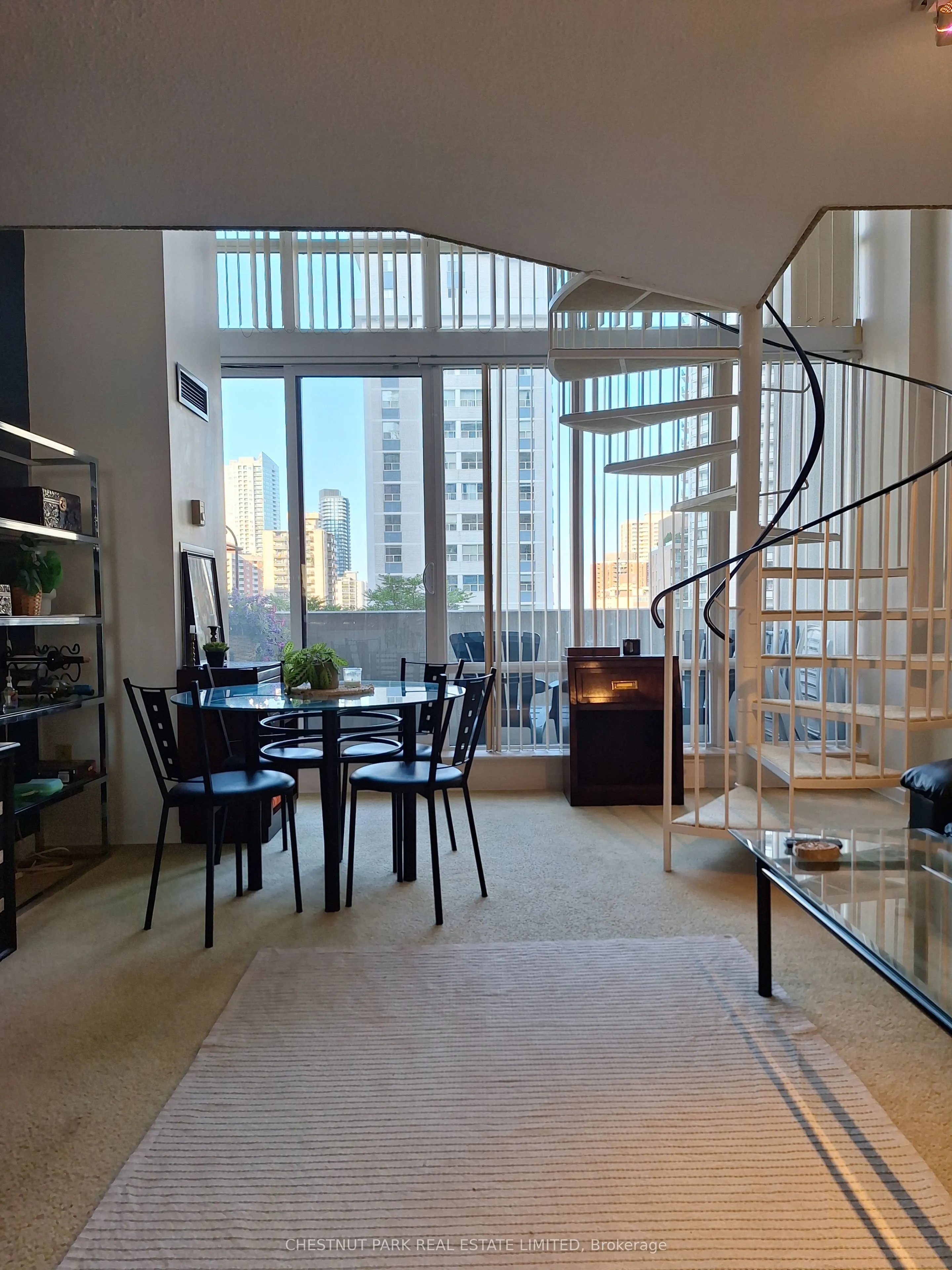 25 Maitland Street, #802