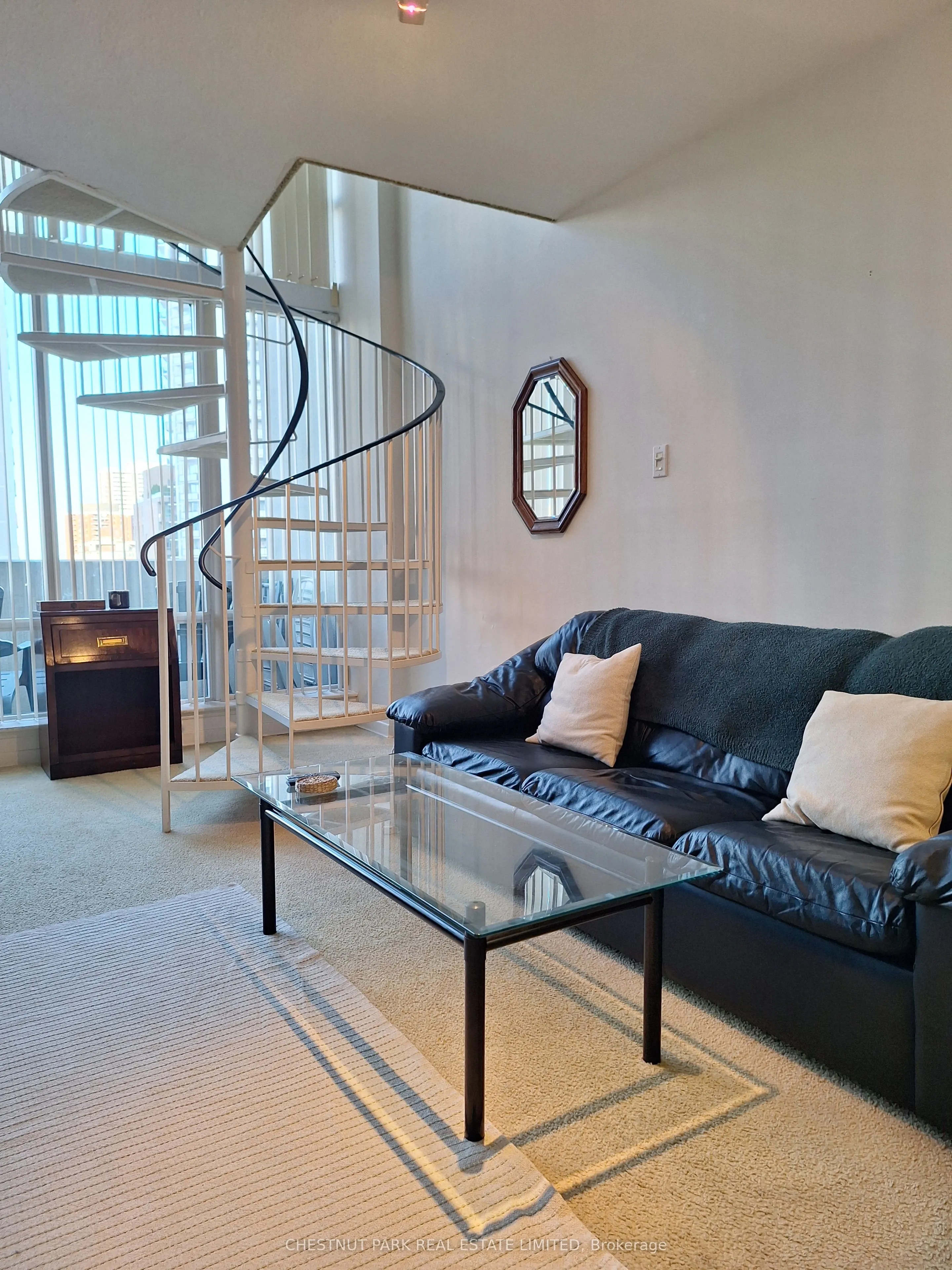 25 Maitland Street, #802