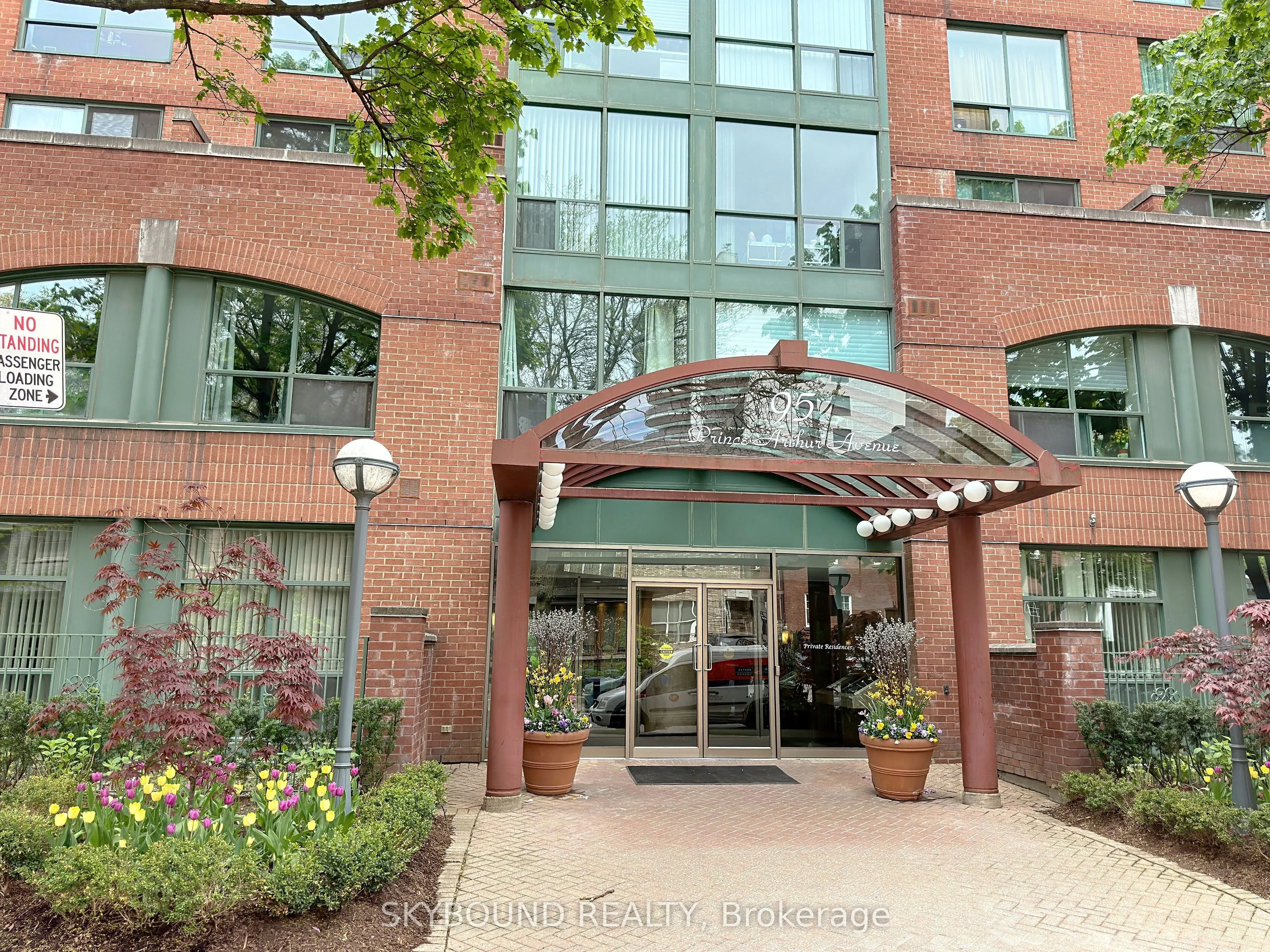 95 Prince Arthur Avenue, ##224