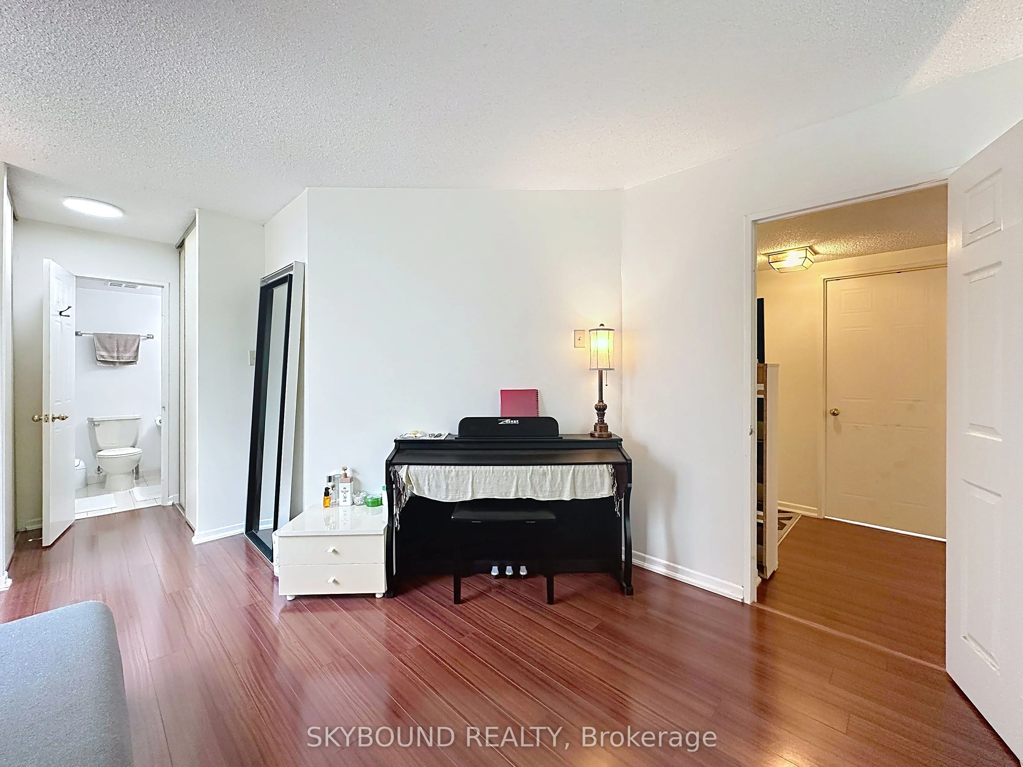 95 Prince Arthur Avenue, ##224