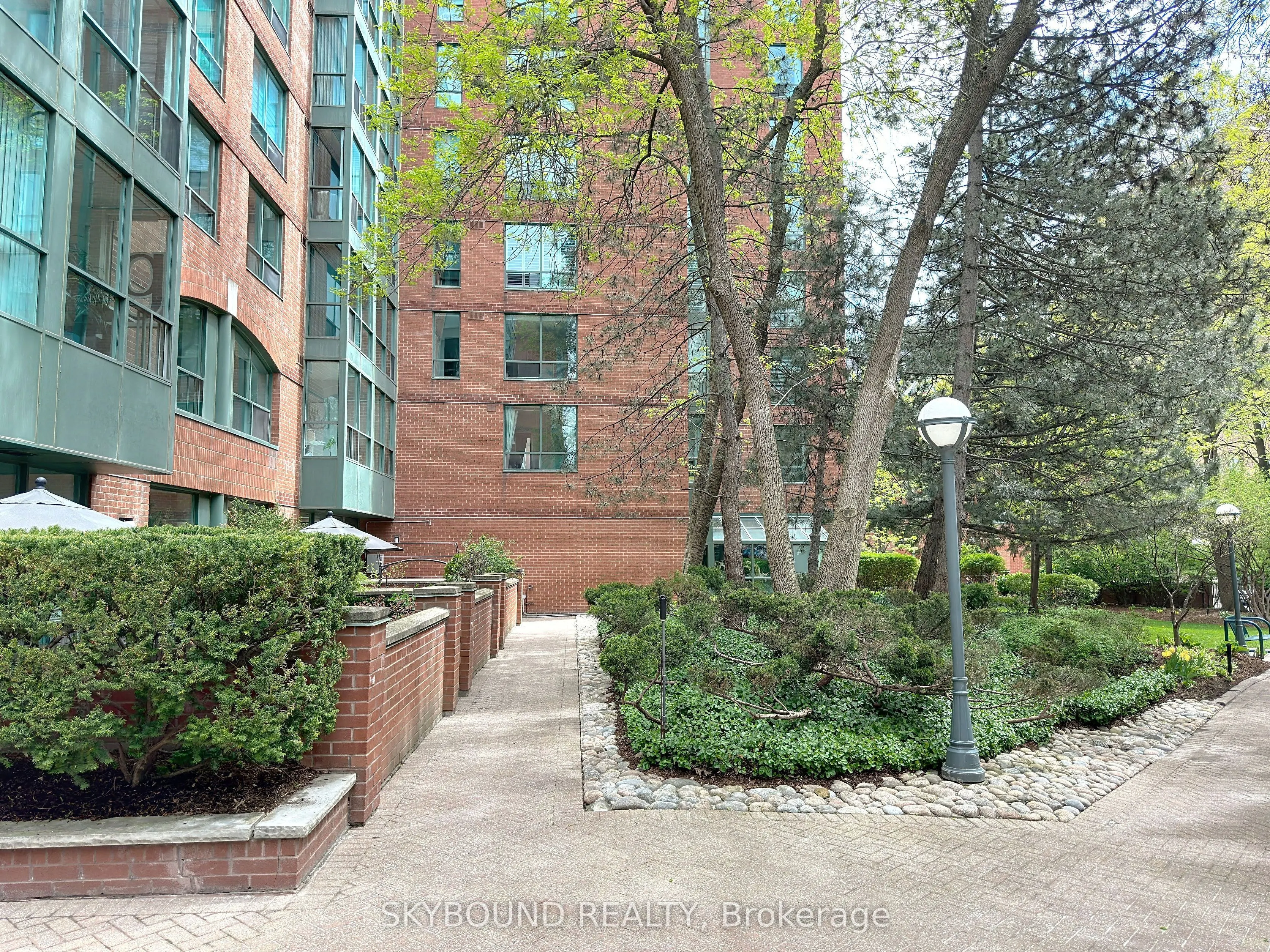 95 Prince Arthur Avenue, ##224