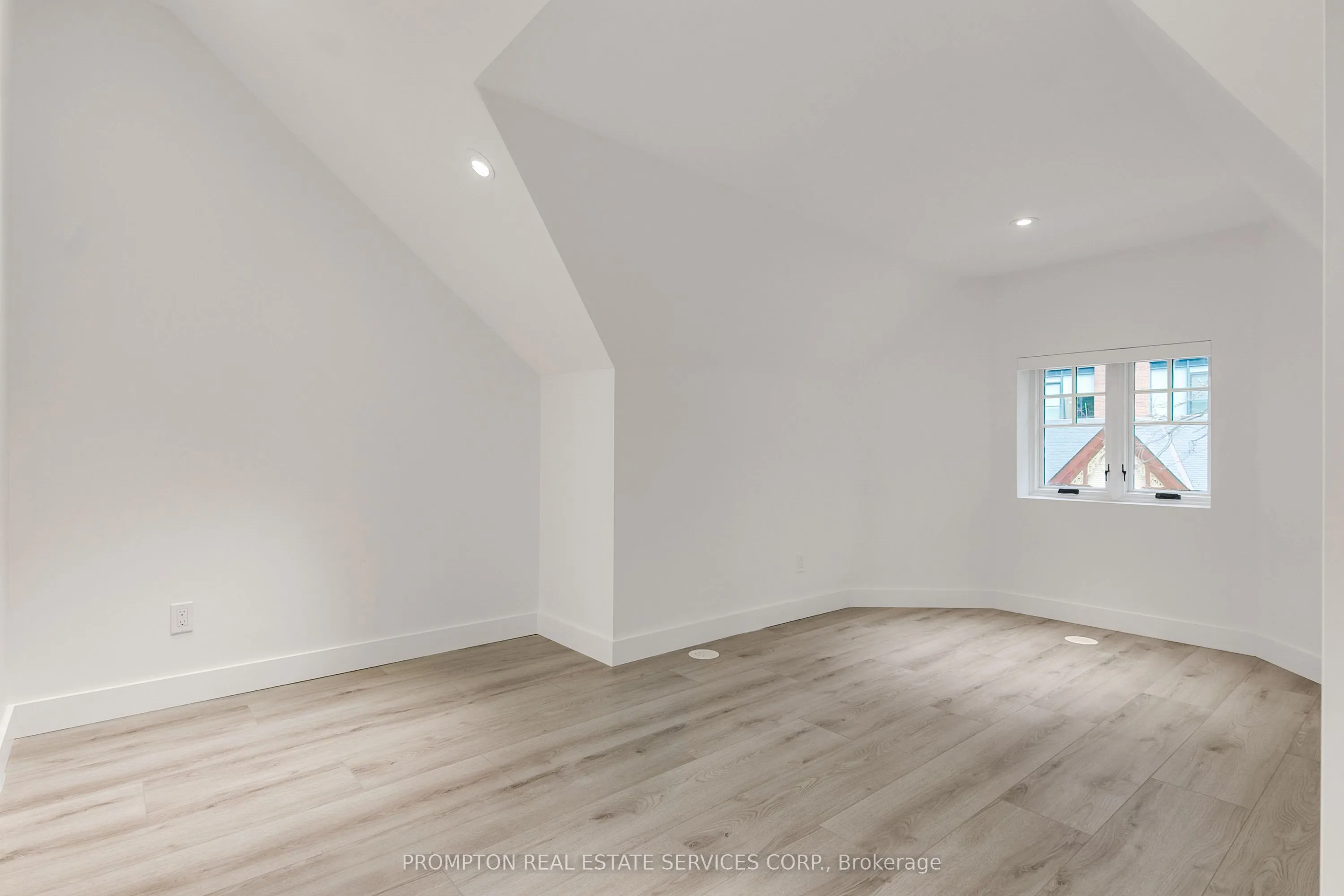 11 Gloucester Street