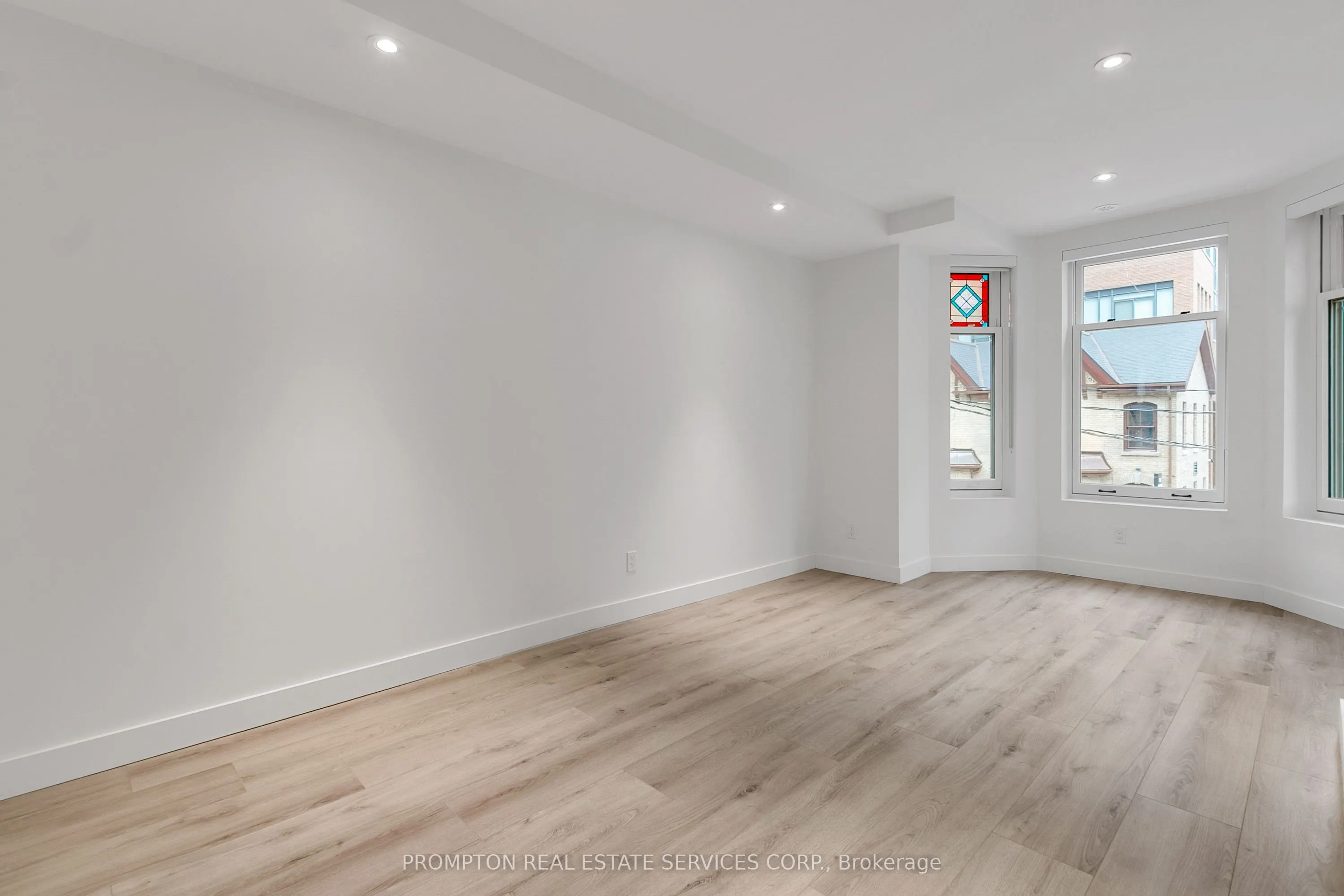 11 Gloucester Street