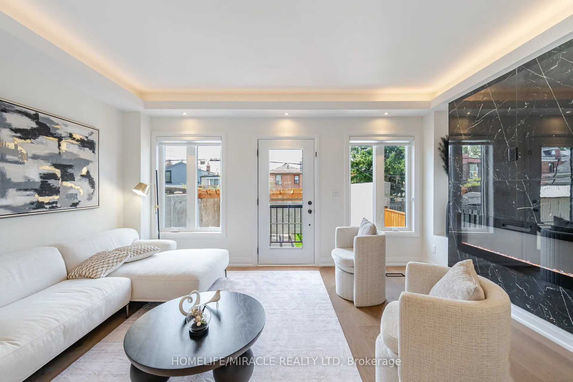 388 Oakwood Avenue