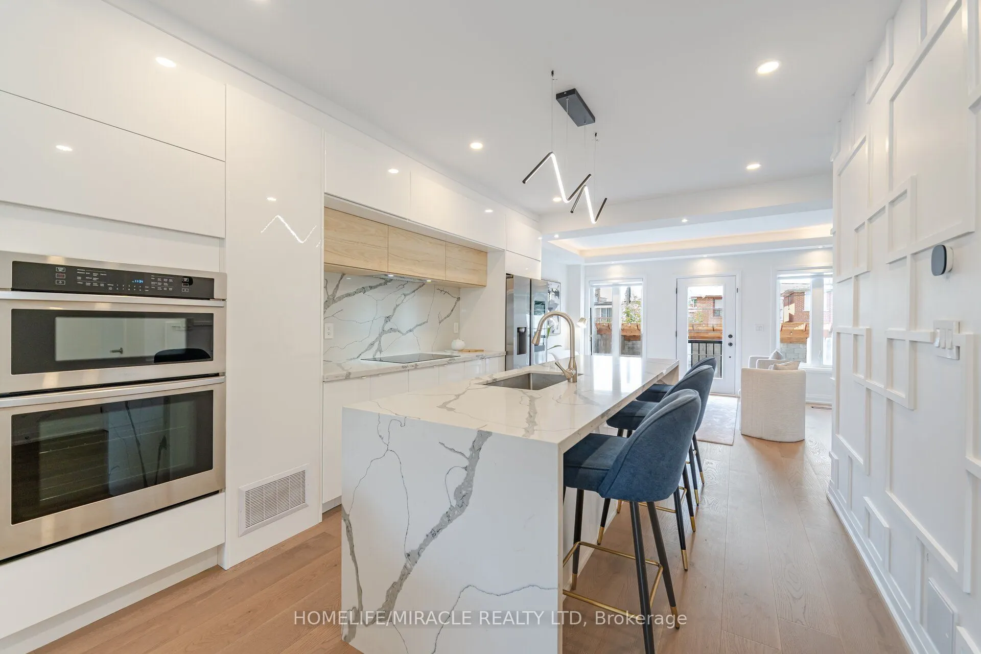 388 Oakwood Avenue