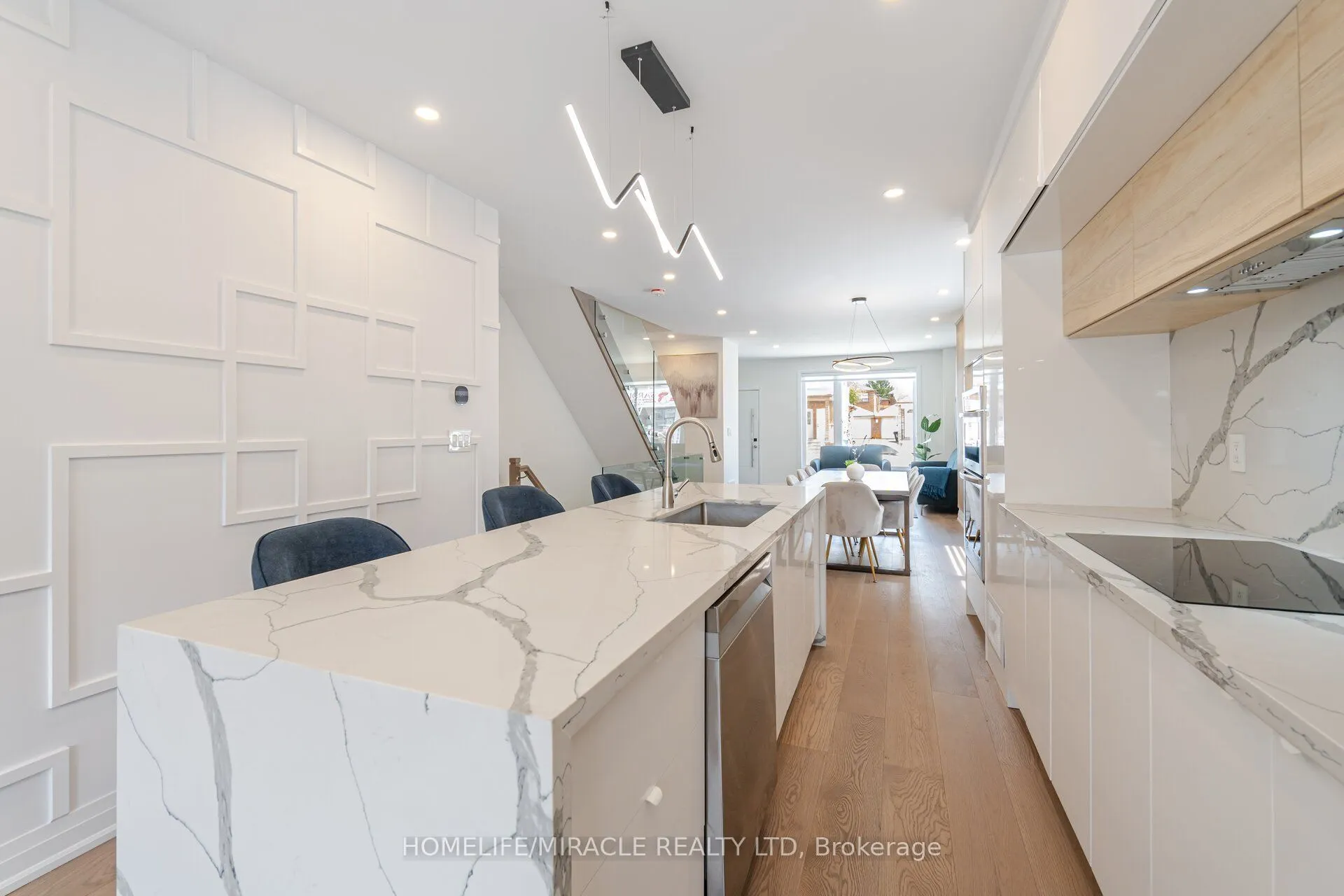 388 Oakwood Avenue