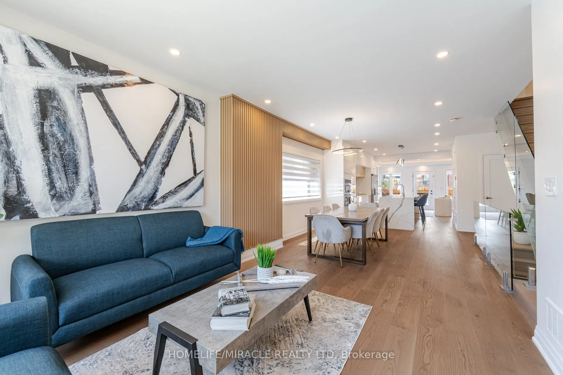 388 Oakwood Avenue