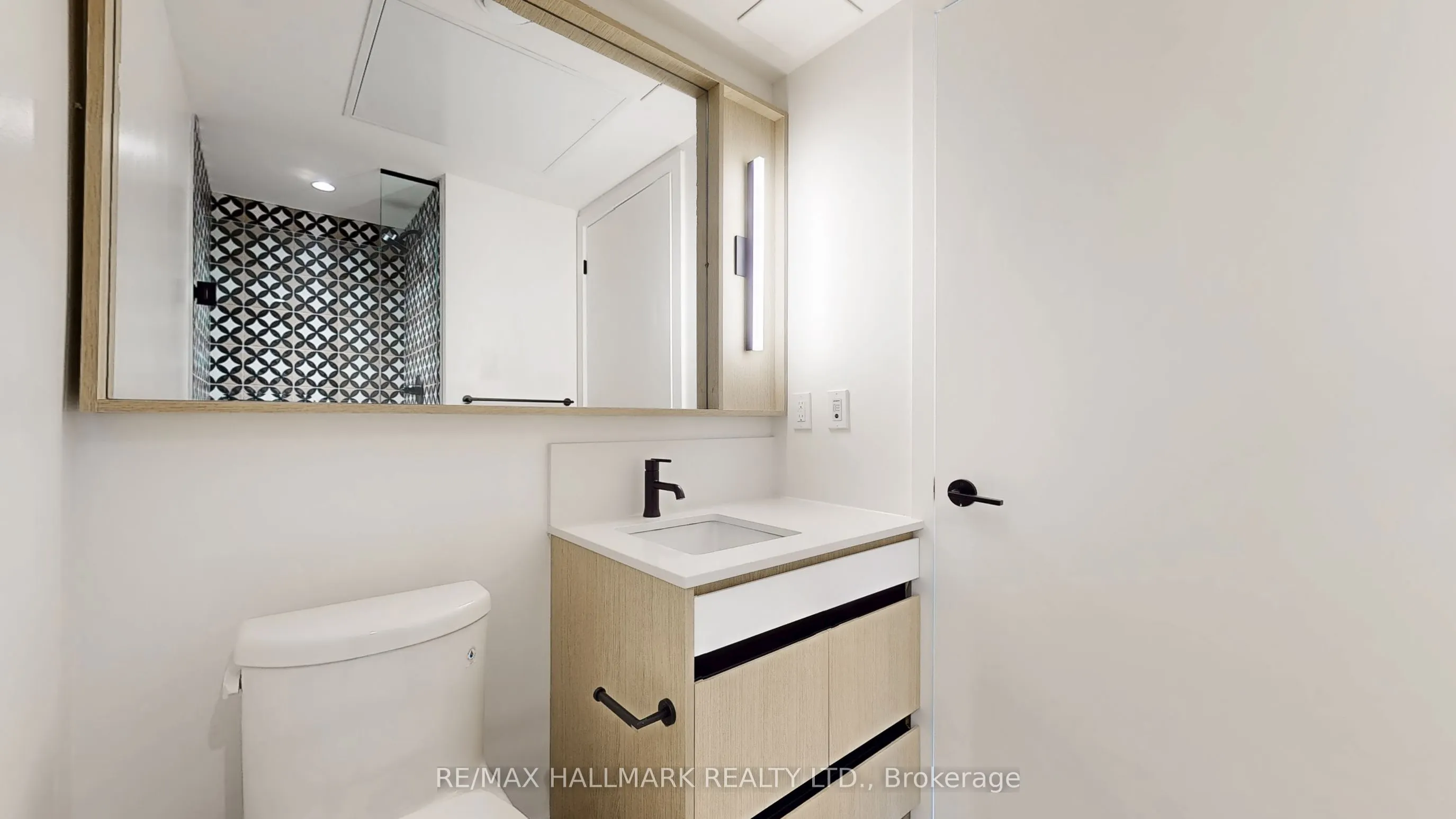 5 Lakeview Avenue, #703