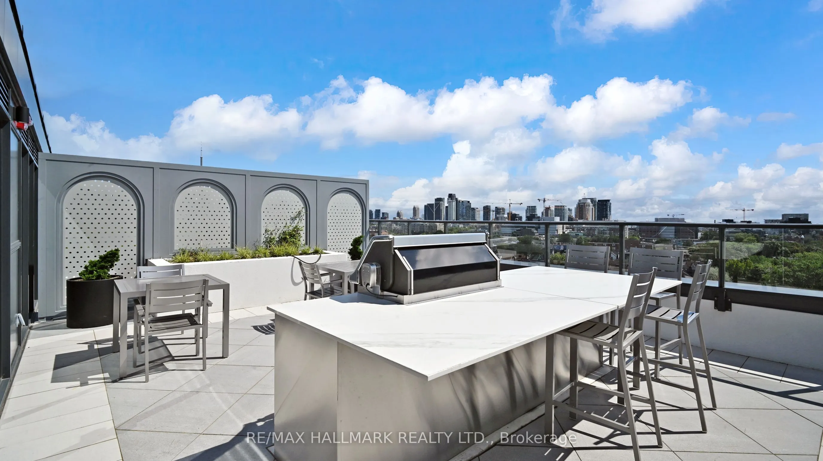 5 Lakeview Avenue, #709