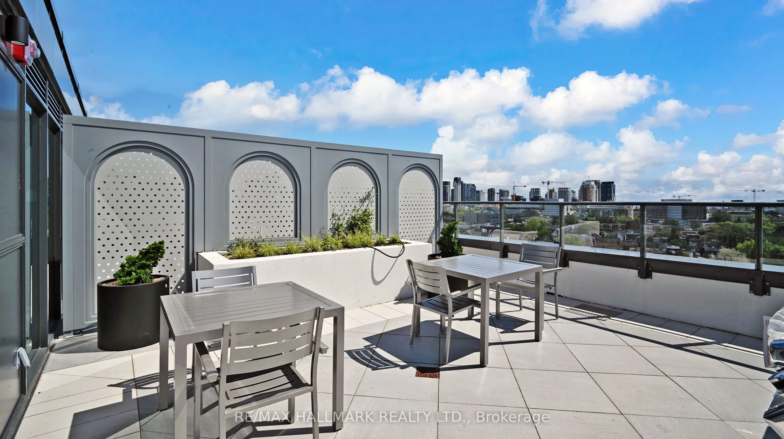 5 Lakeview Avenue, #709