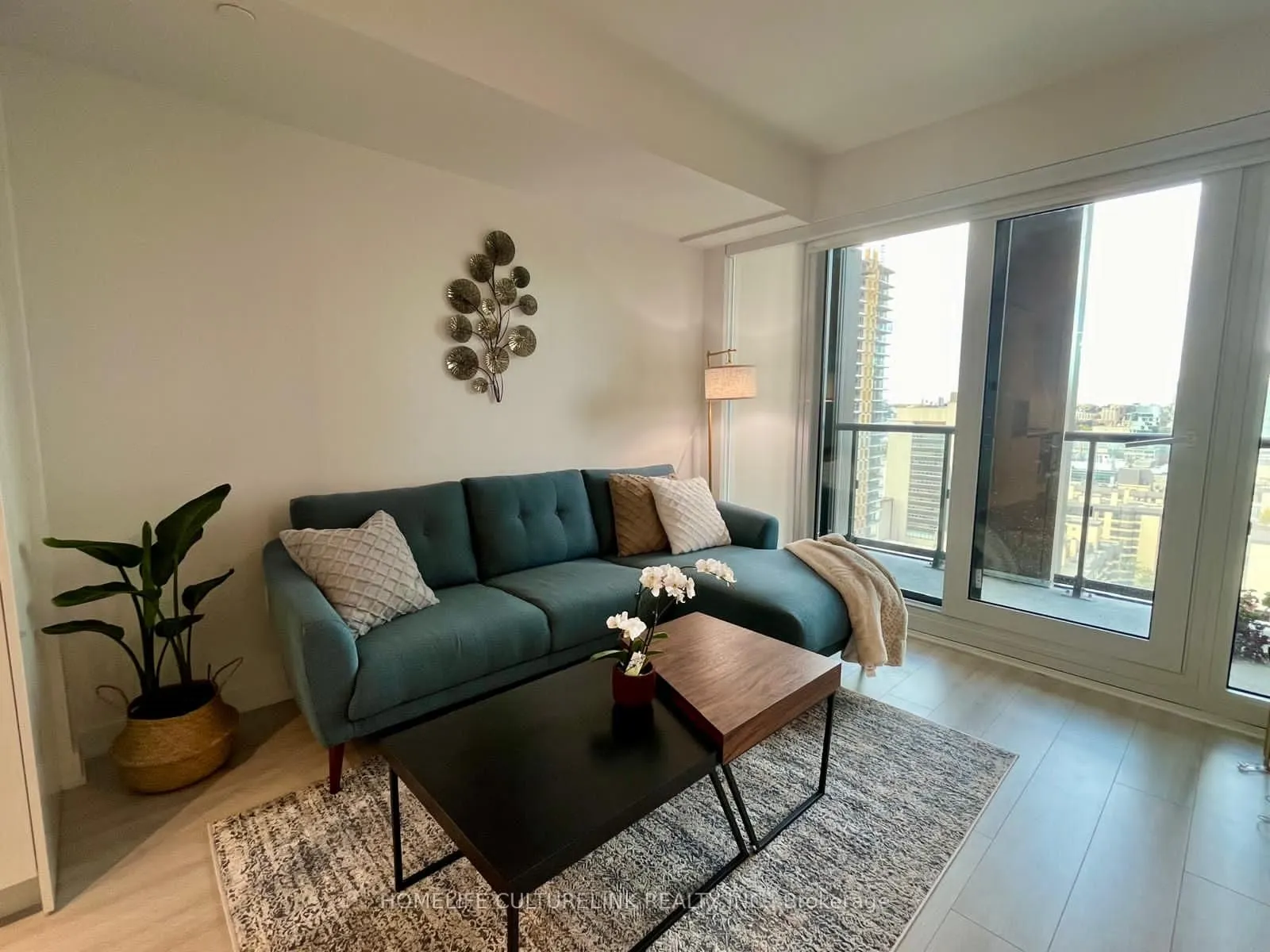 238 Simcoe Street, #2210