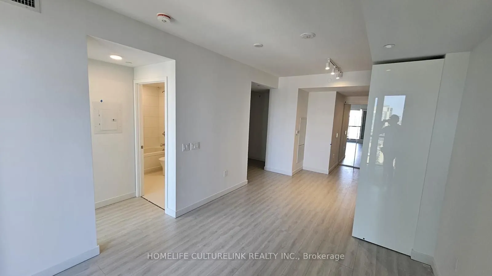 238 Simcoe Street, #2210