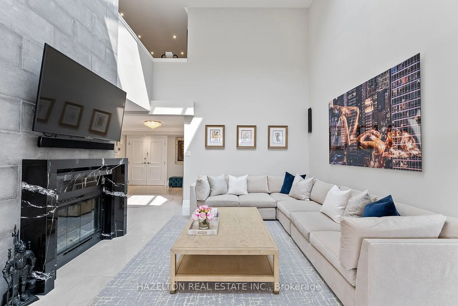 110 Bloor Street W, #2008