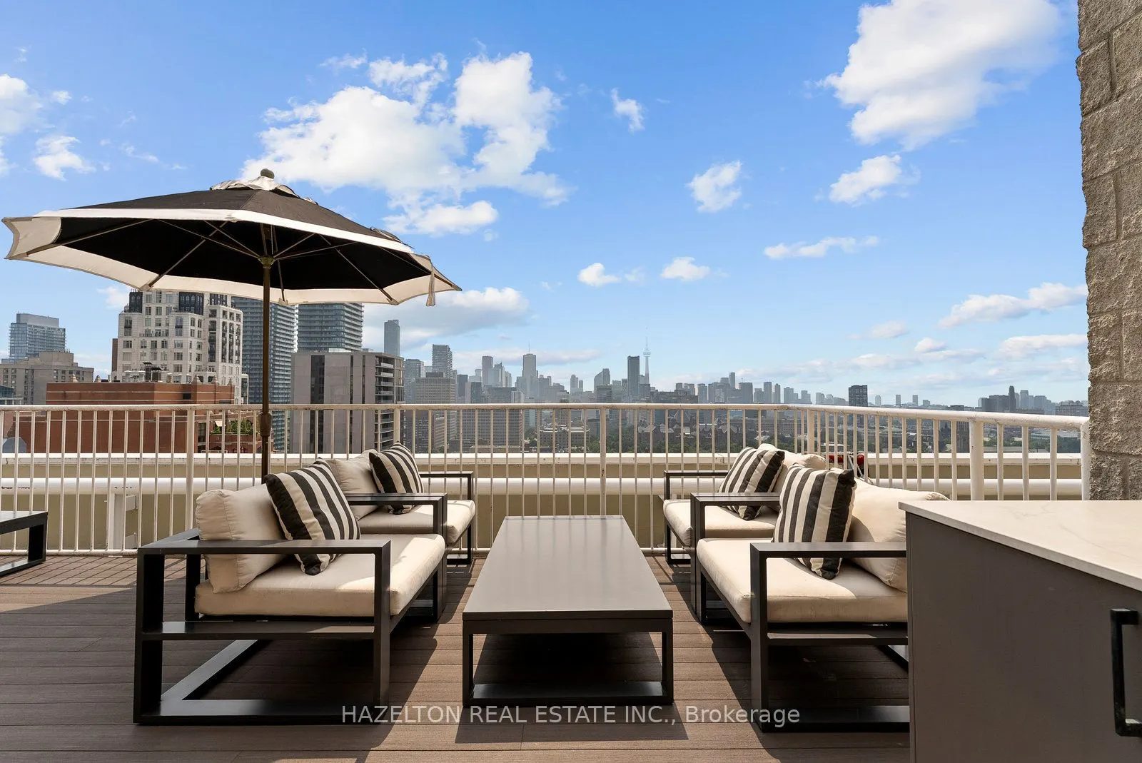 110 Bloor Street W, #2008