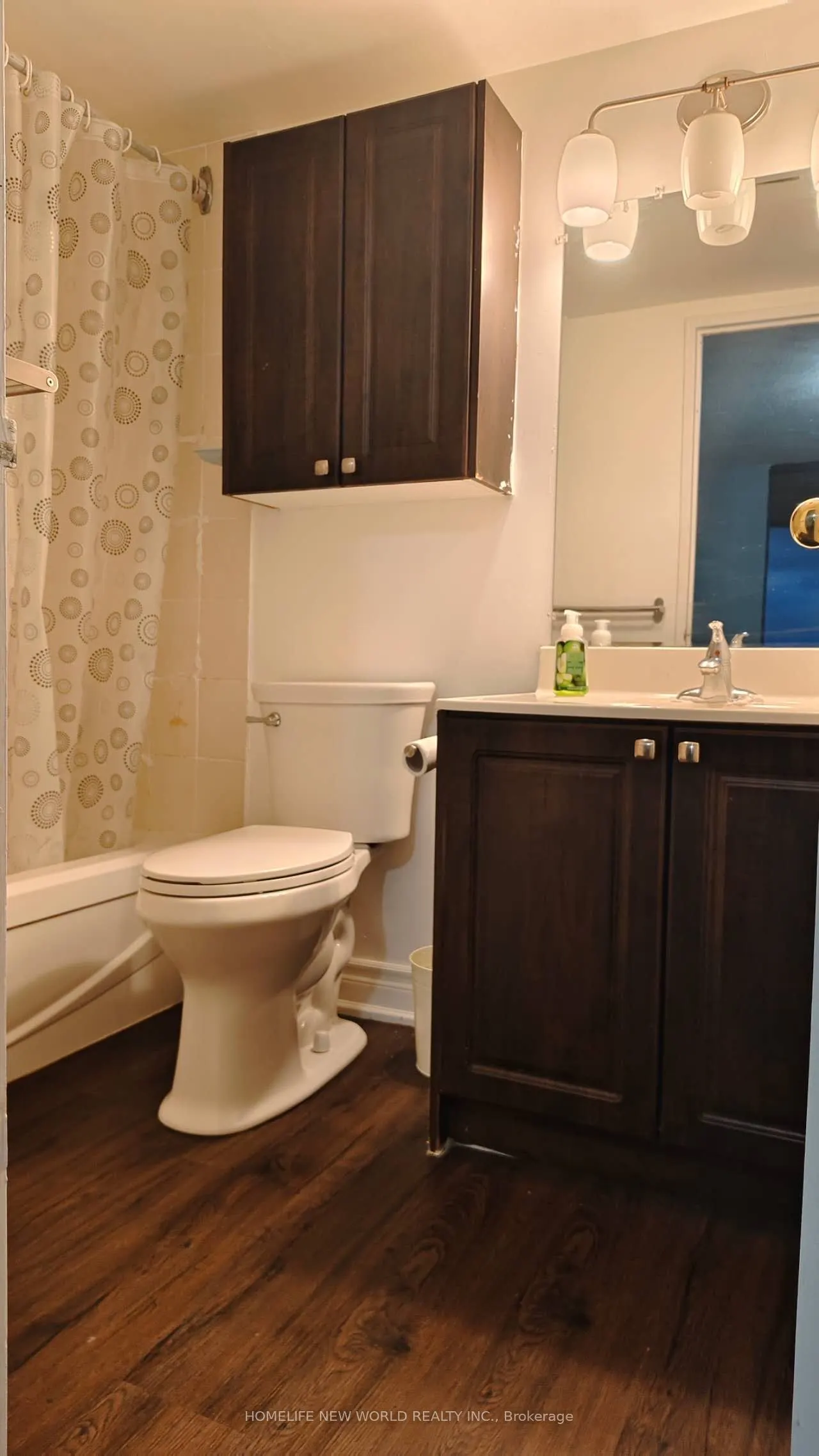 519 Dundas Street W, #401