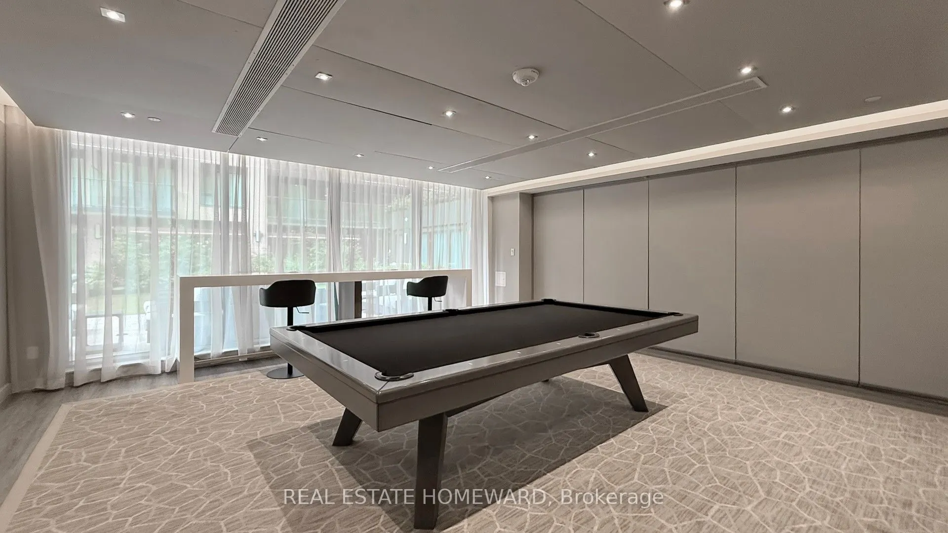 543 Richmond Street W, #208