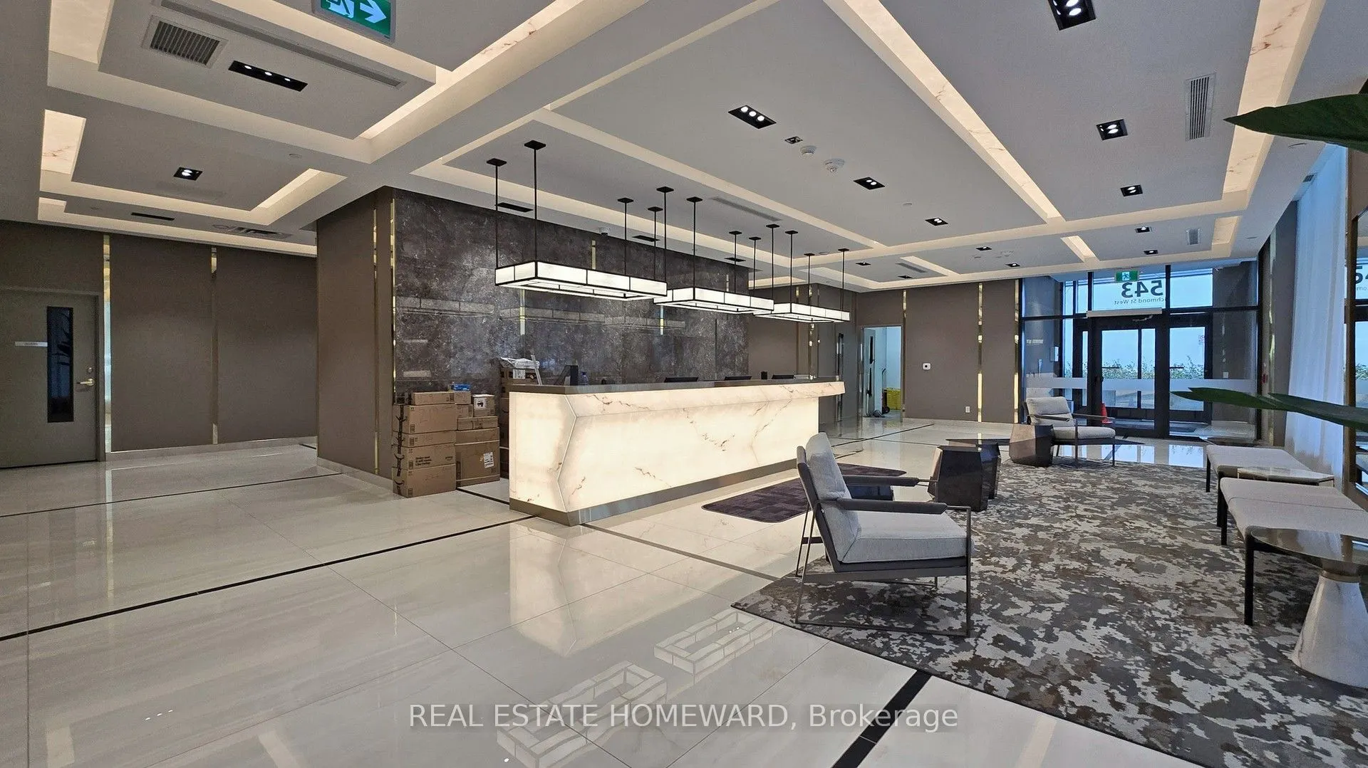 543 Richmond Street W, #208