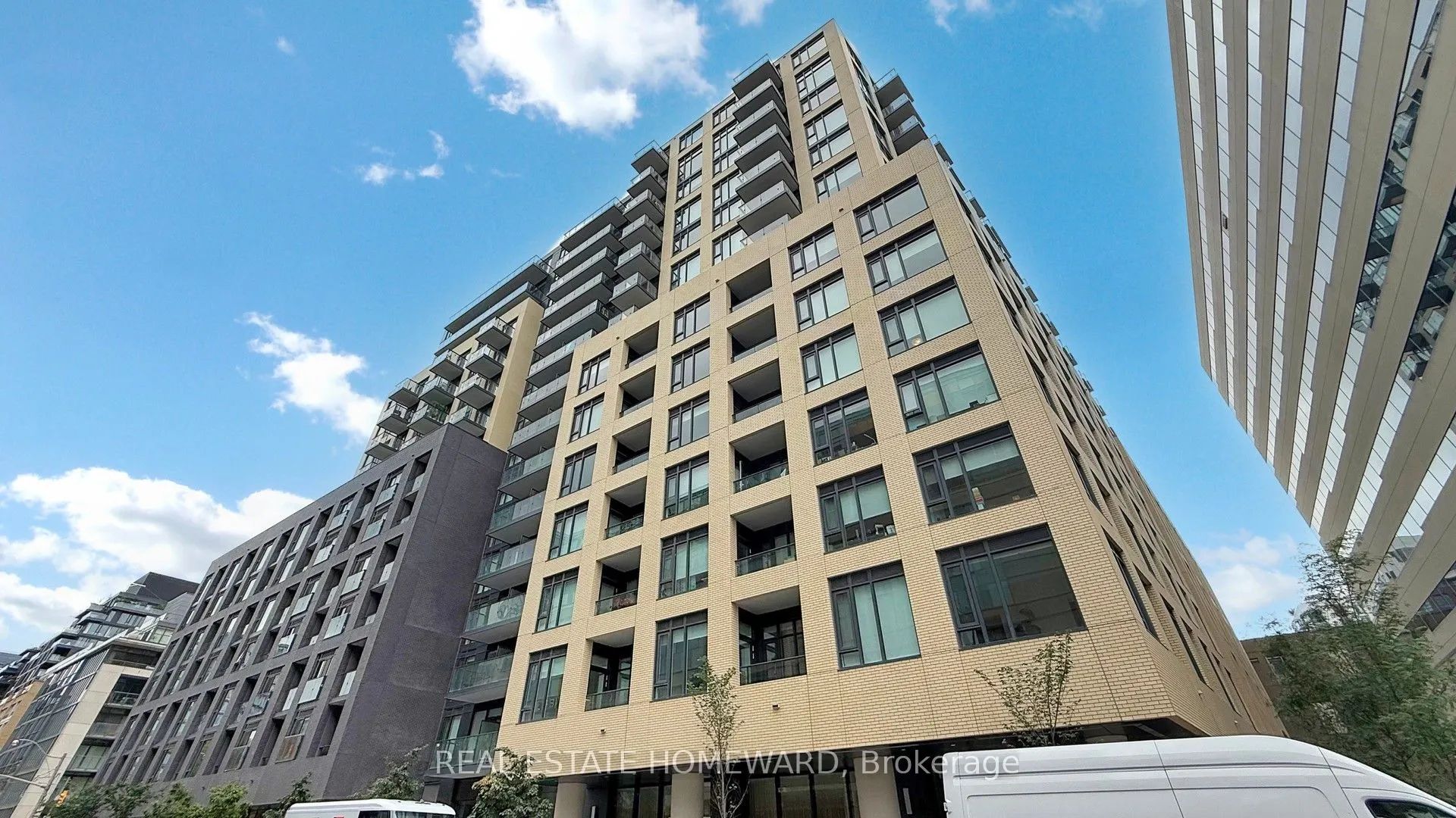 543 Richmond Street W, #208