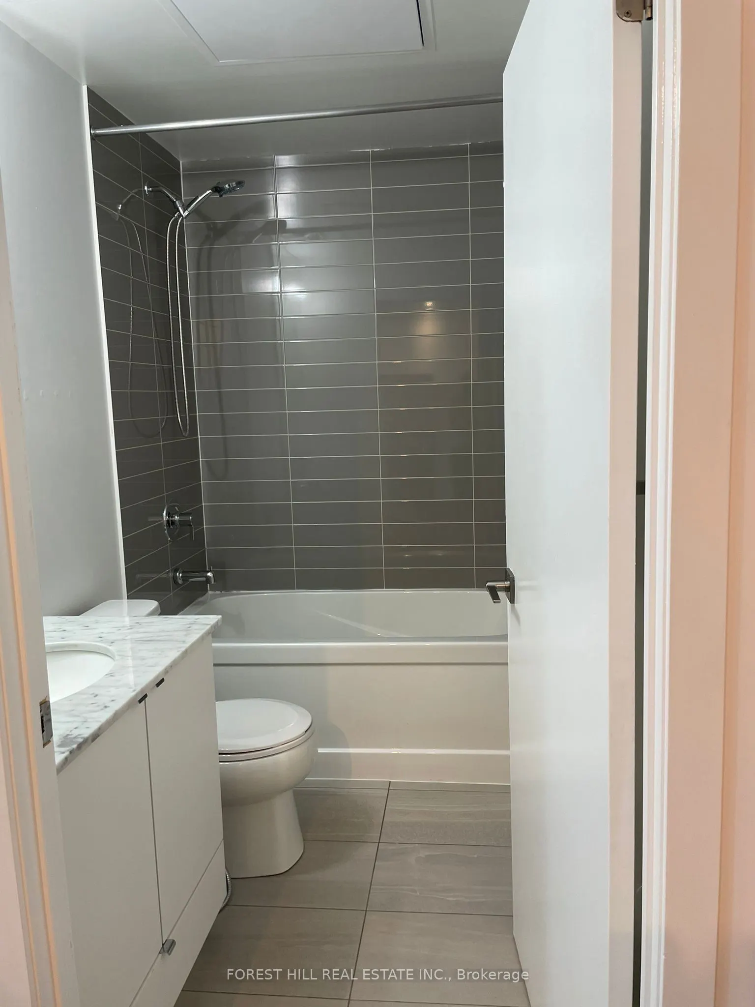 49 East Liberty Street E, #1212
