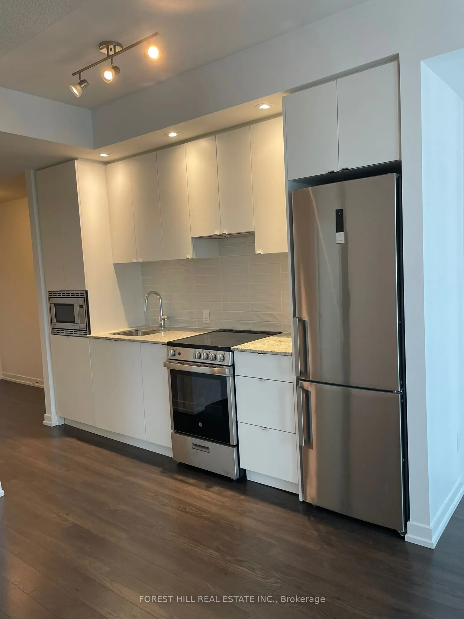49 East Liberty Street E, #1212
