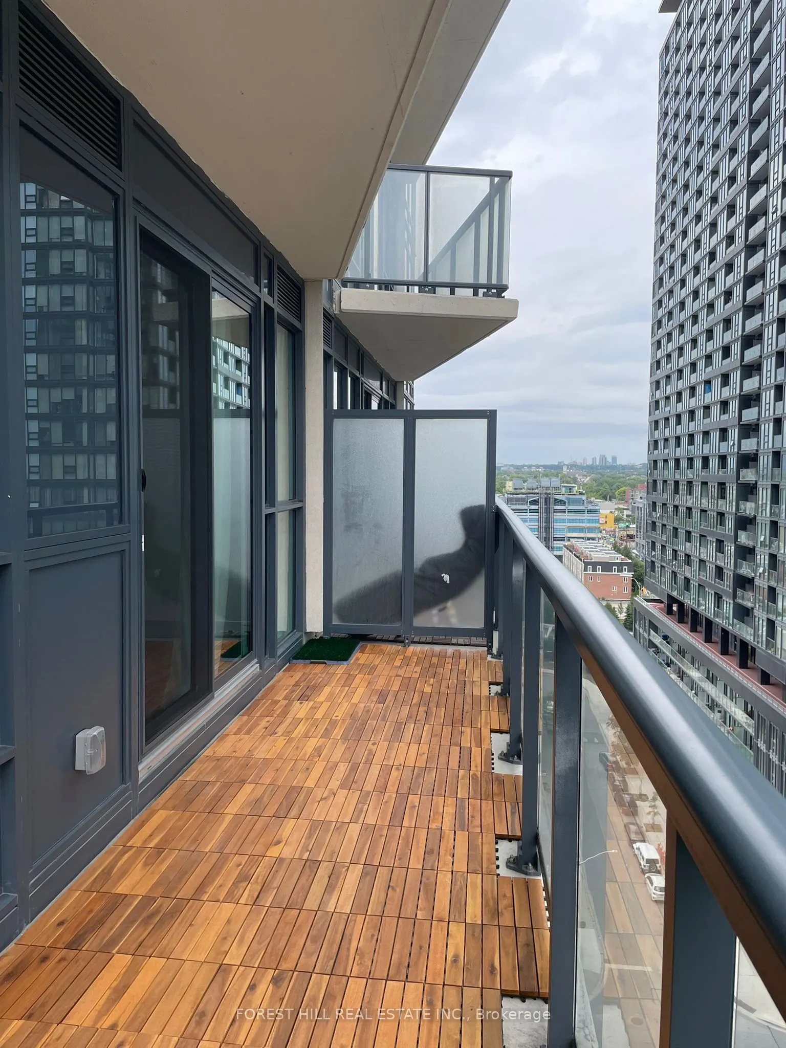 49 East Liberty Street E, #1212