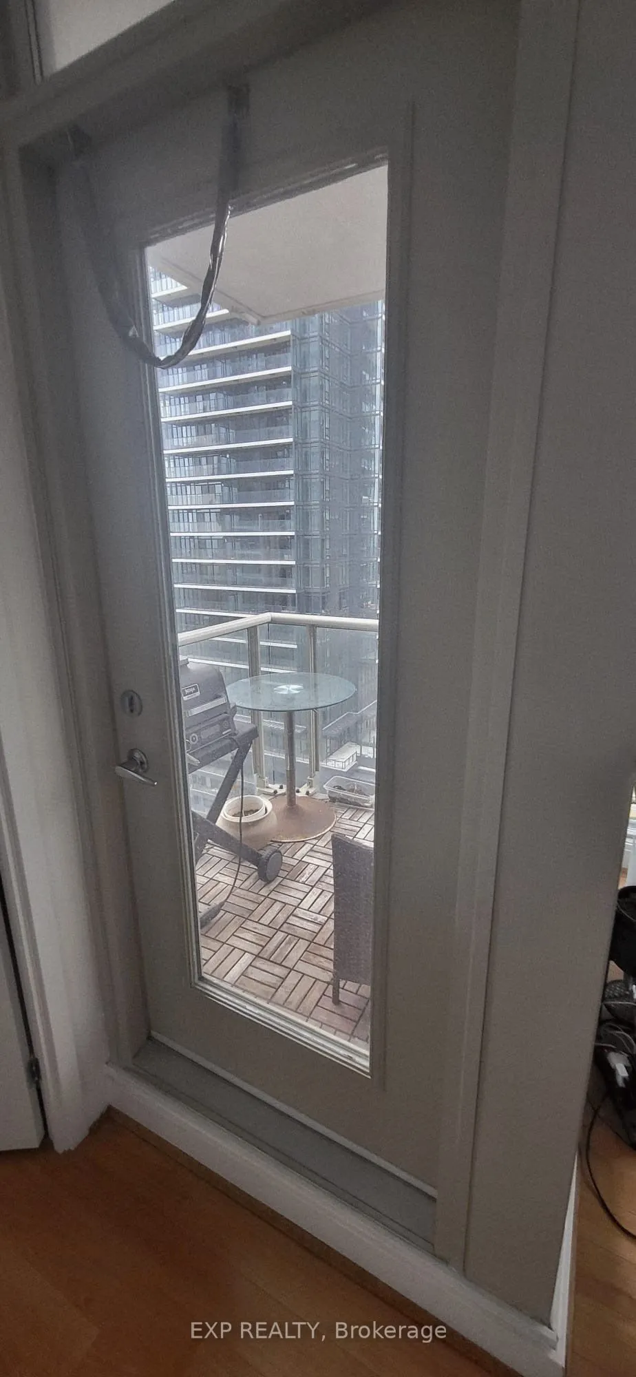 10 Navy Wharf Court, #2305