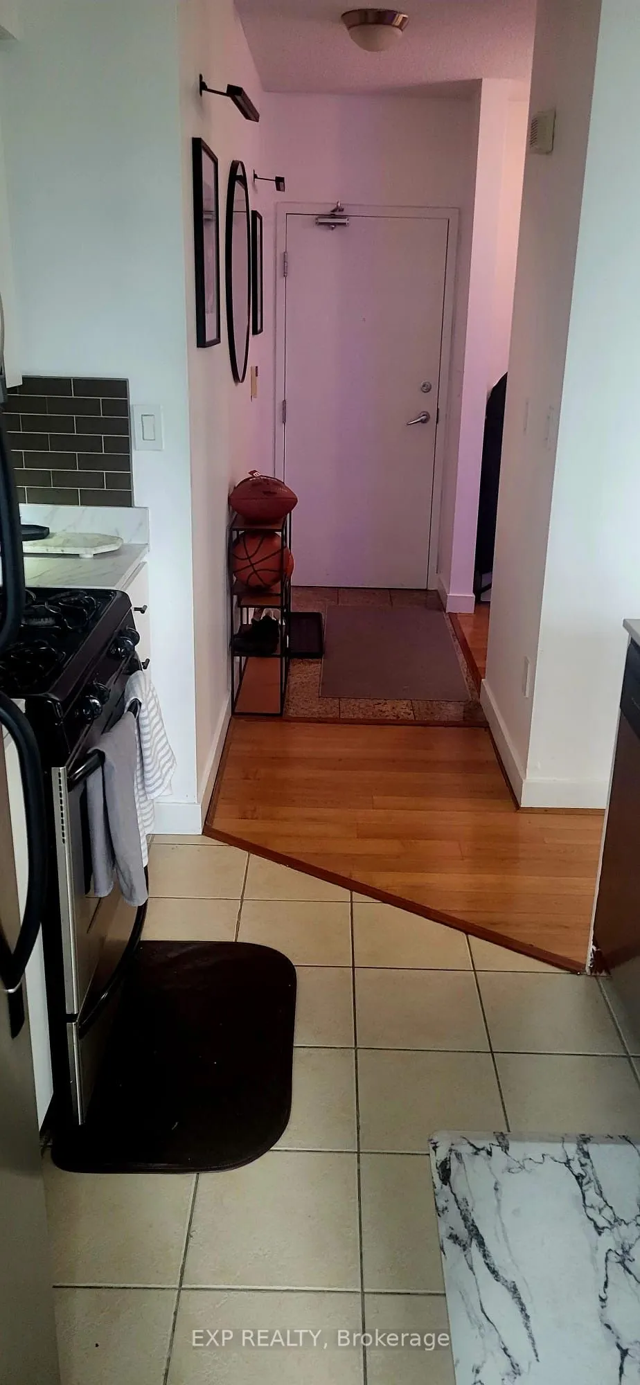 10 Navy Wharf Court, #2305