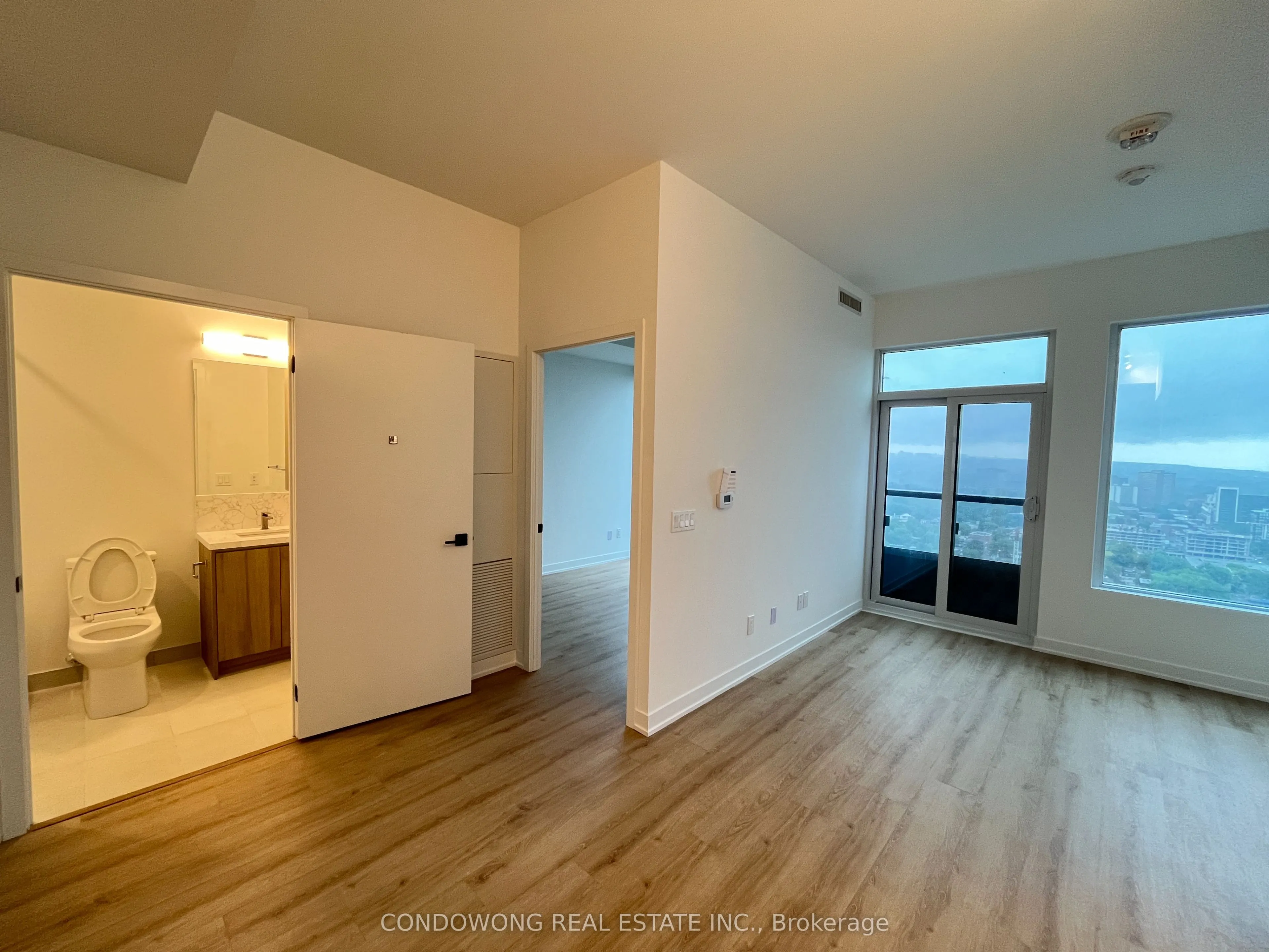 319 Jarvis Street, #3511