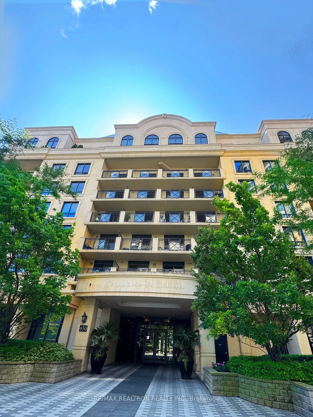 650 Sheppard Avenue E, #428
