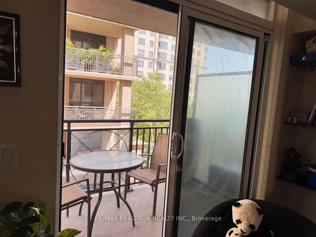 650 Sheppard Avenue E, #428