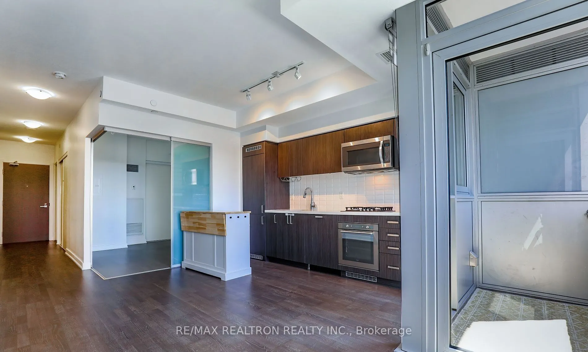 501 St Clair Avenue W, #317