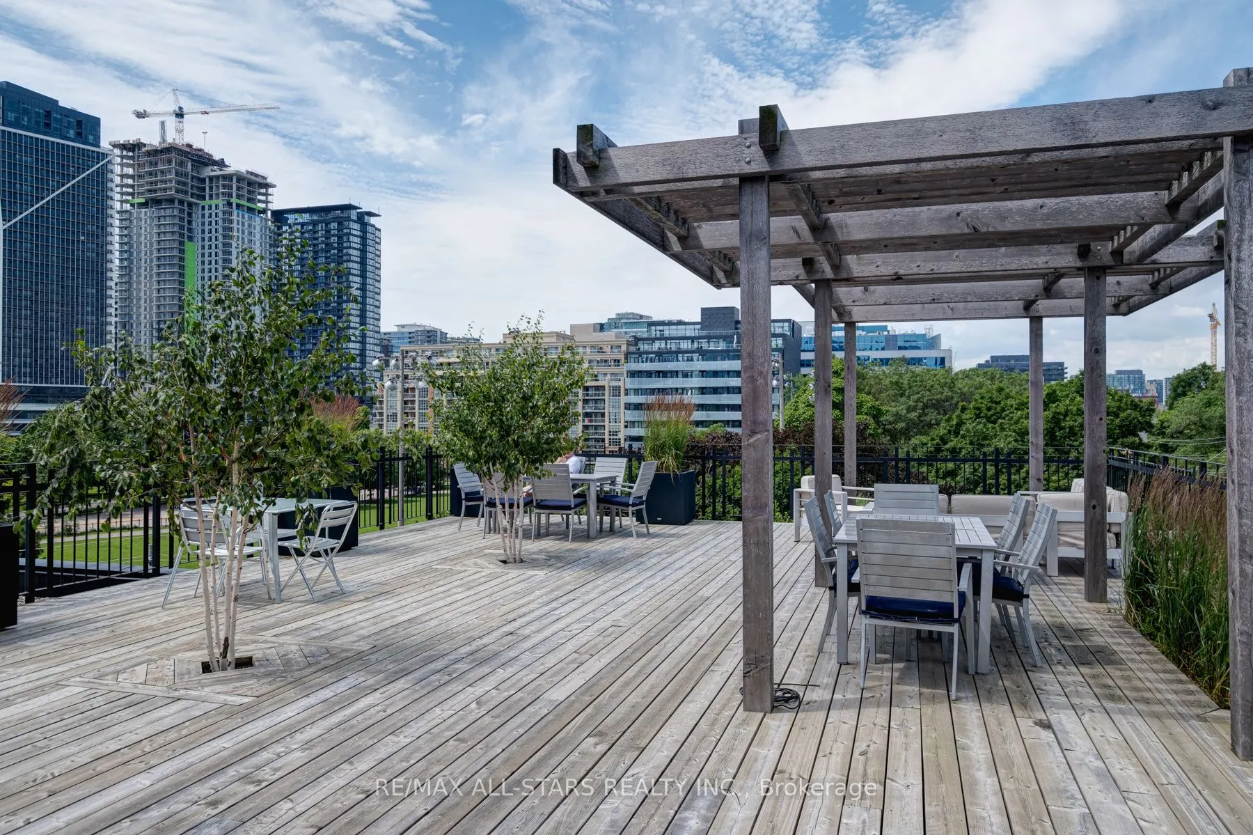 833 King Street W, #511