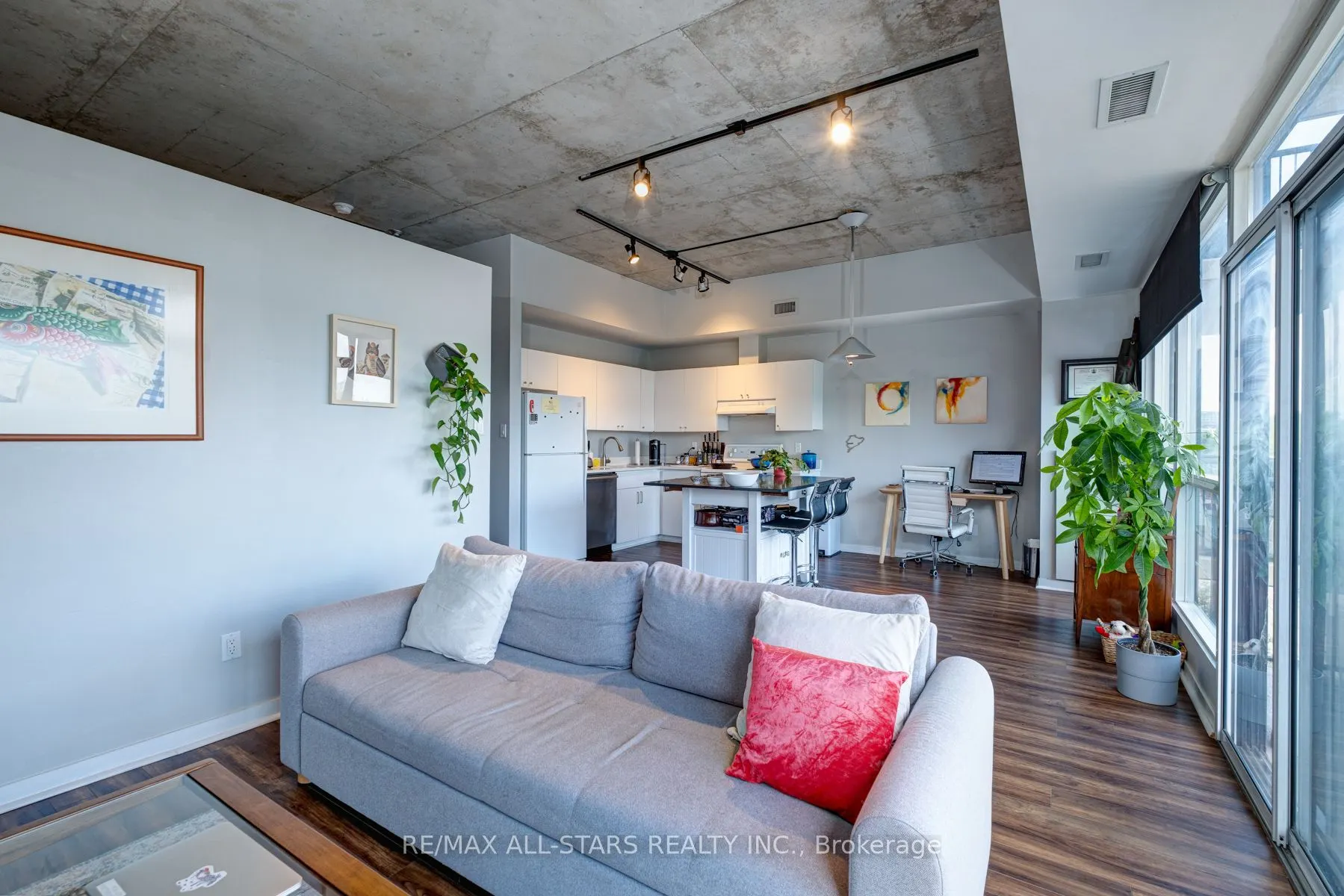 833 King Street W, #511