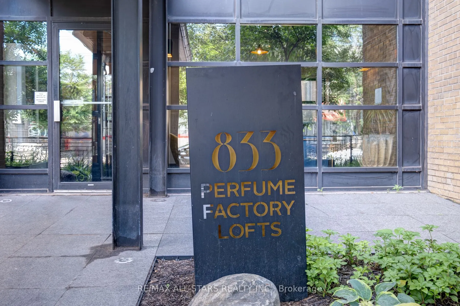 833 King Street W, #511