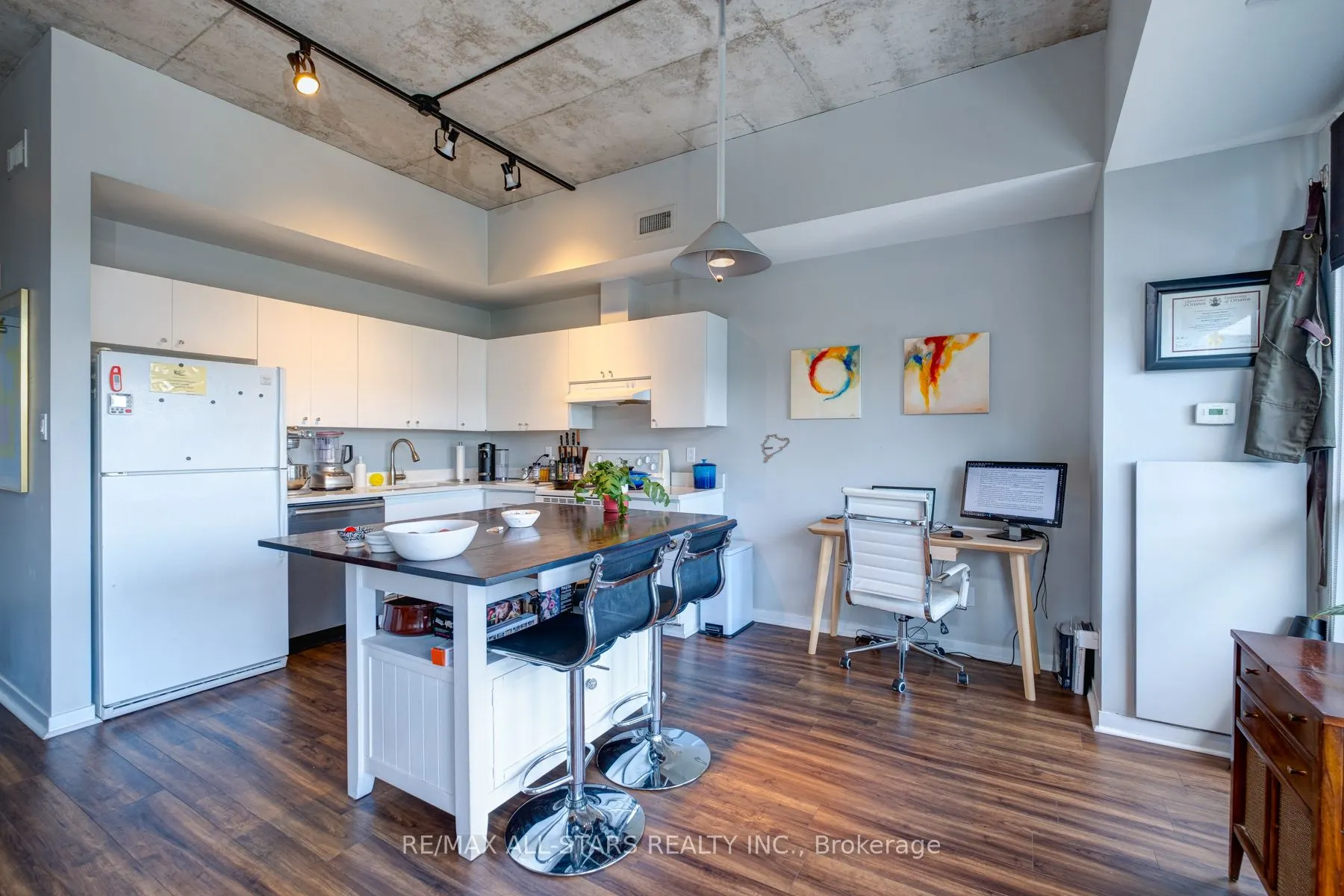 833 King Street W, #511
