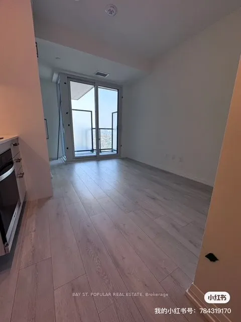 280 Dundas Street W, #2601