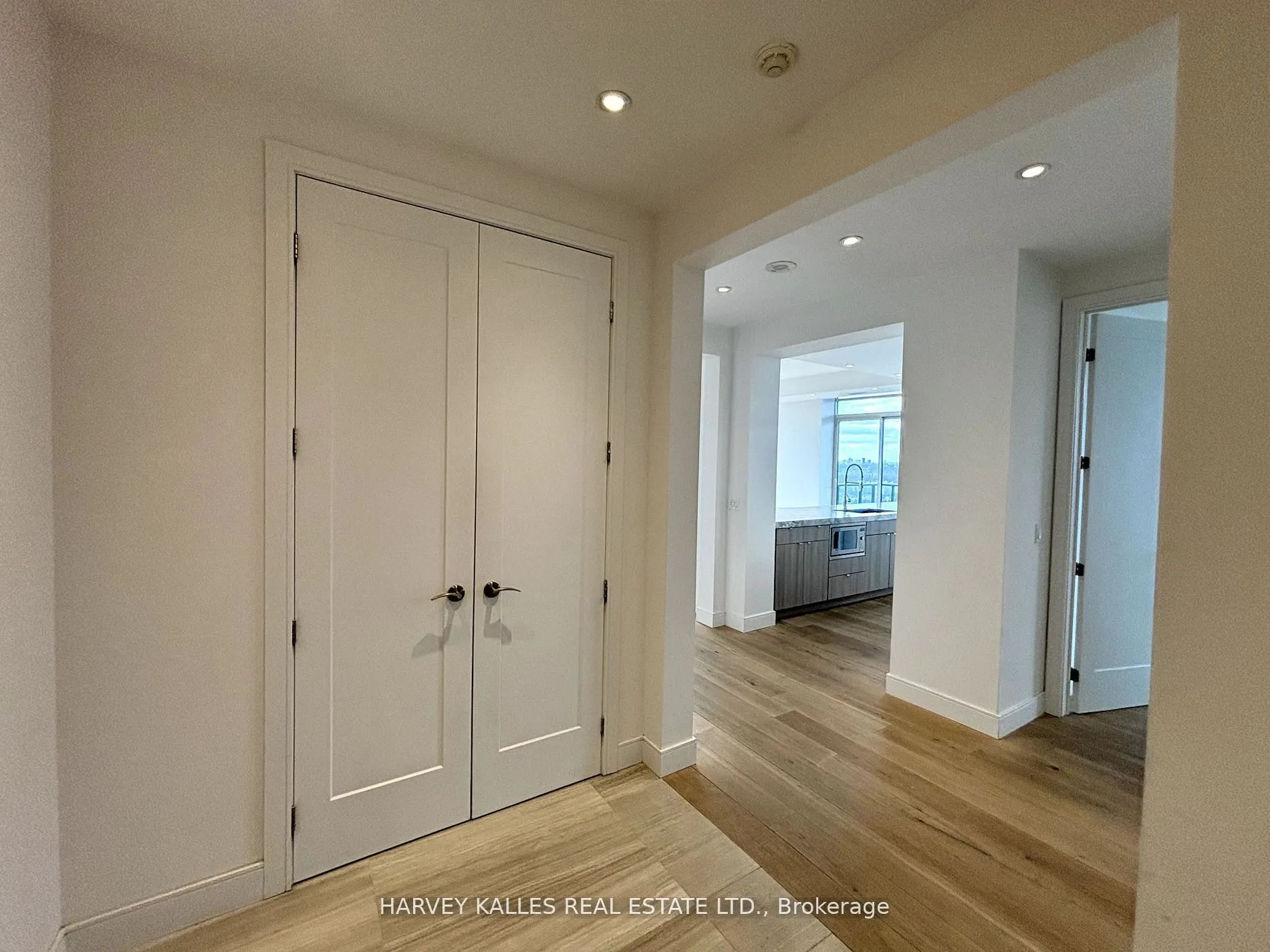 825 Church Street, #PH201