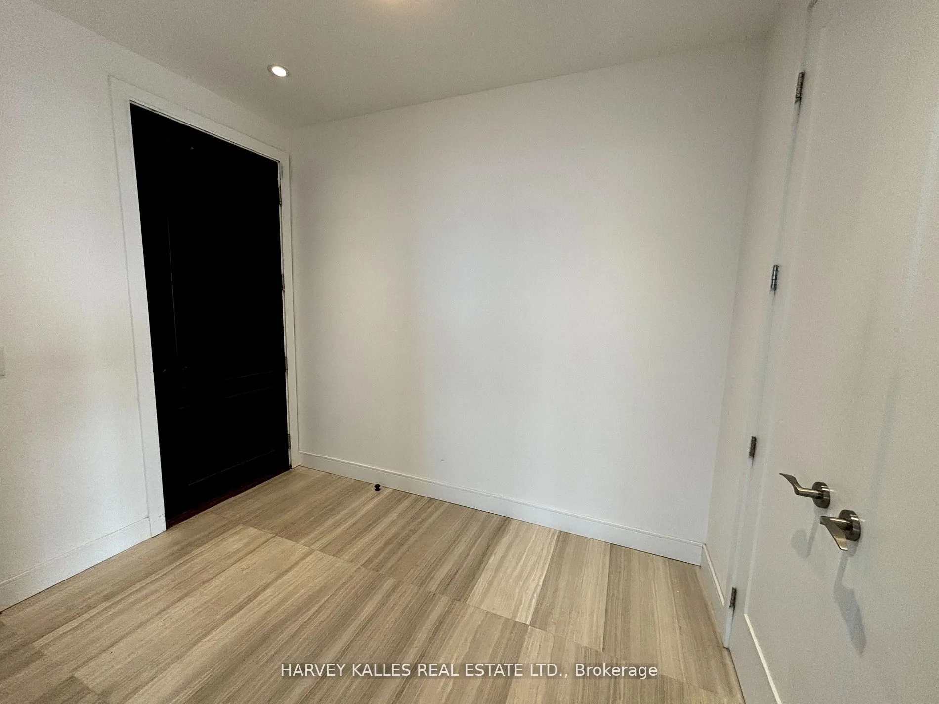 825 Church Street, #PH201