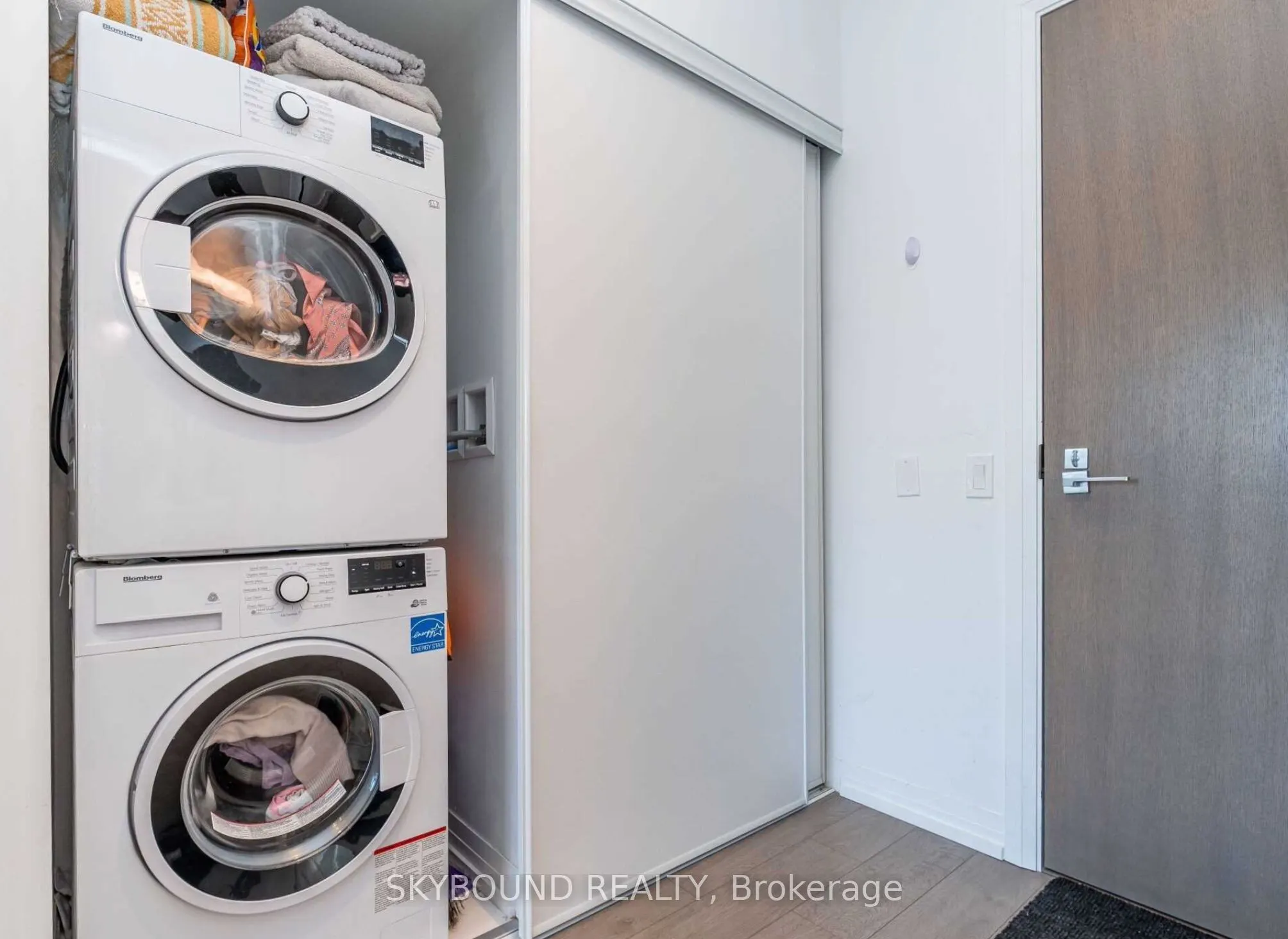 251 Jarvis Street N, #1002